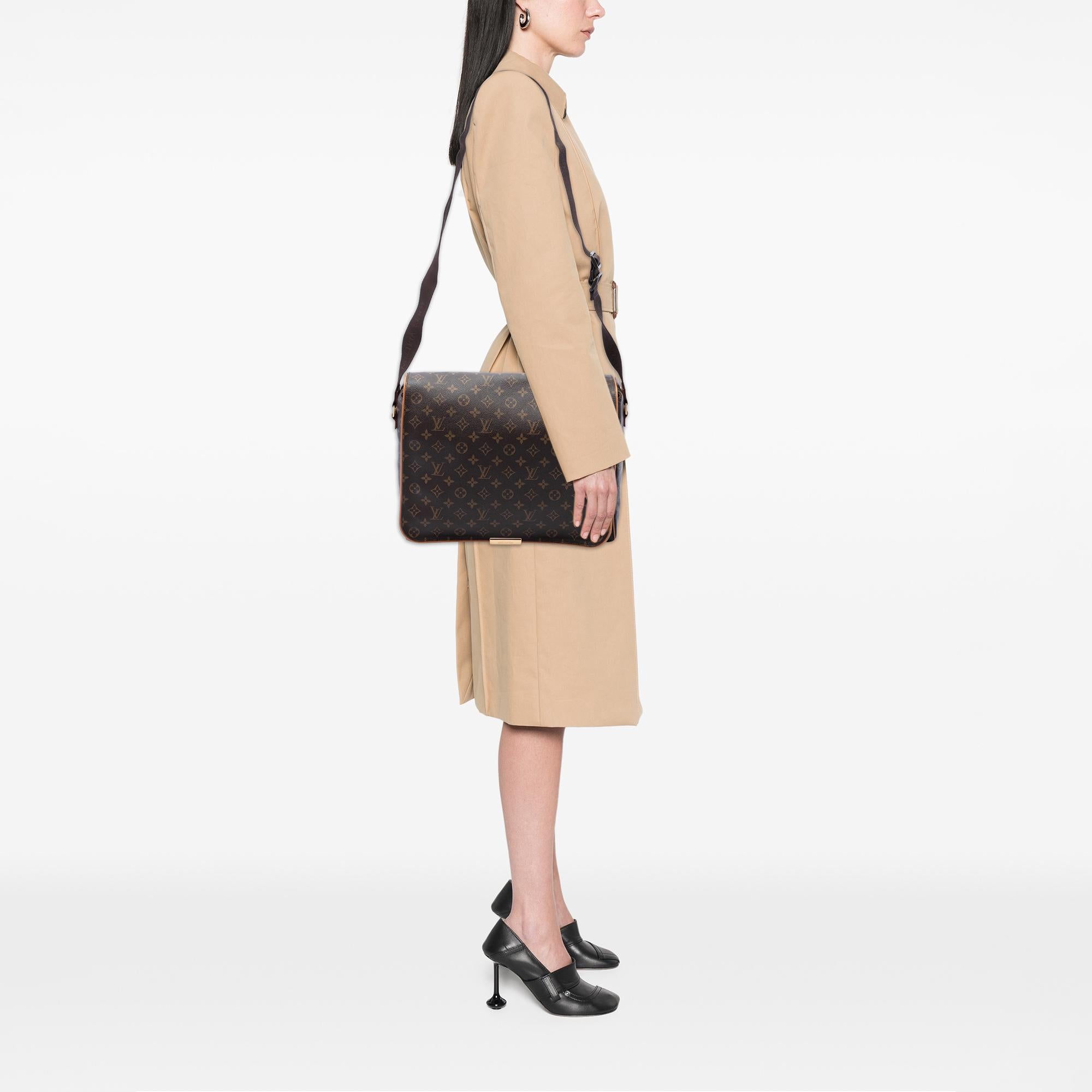 Louis Vuitton Monogram Abbesses