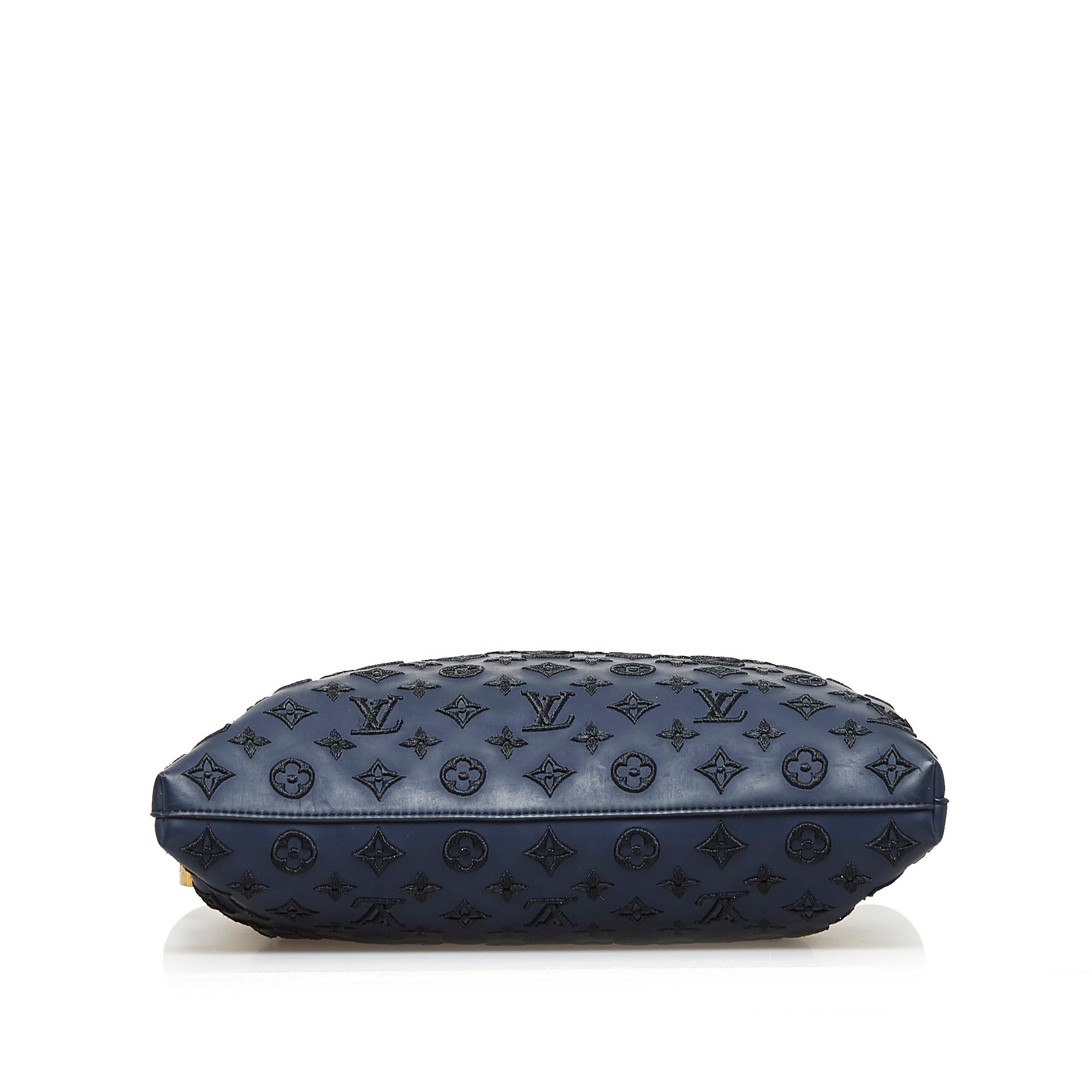 Louis Vuitton Monogram Addiction Lockit Vertical MM (SHG-AMrldH)