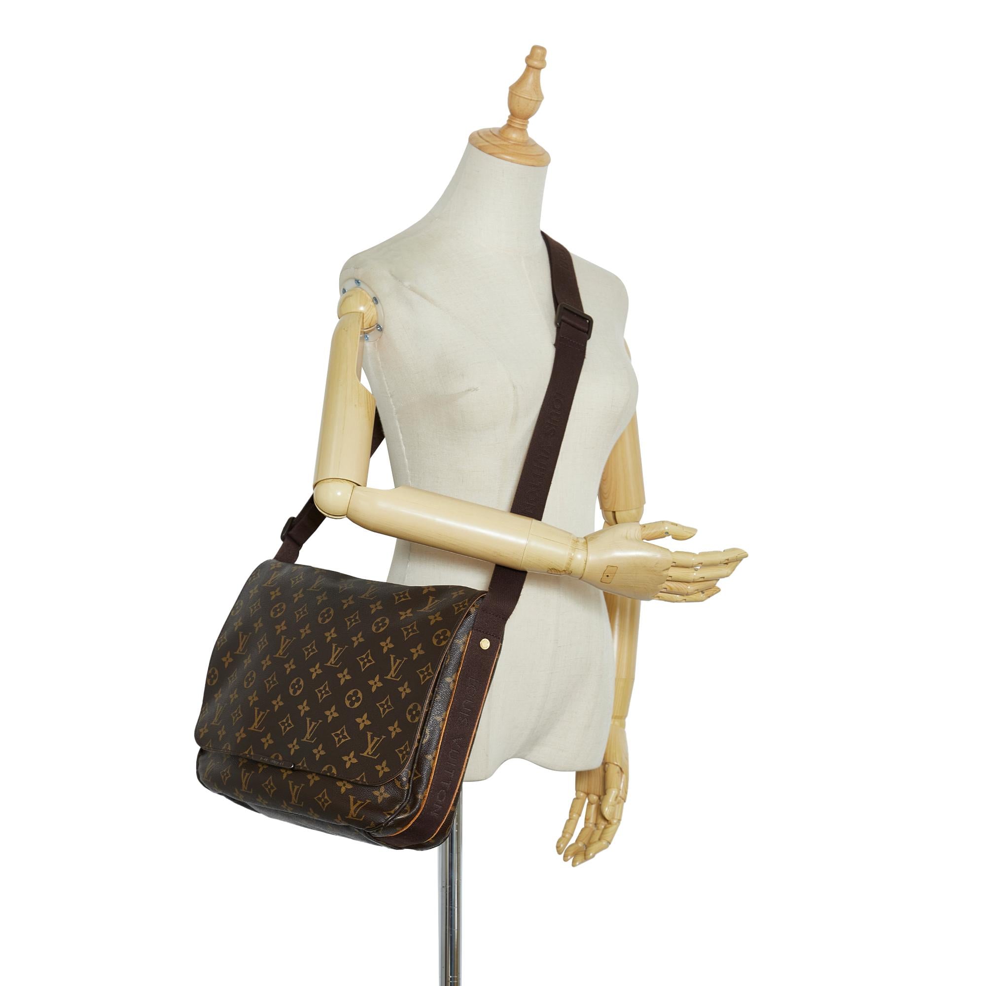 Louis Vuitton Monogram Beaubourg Messenger MM (SHG-yMyorQ)