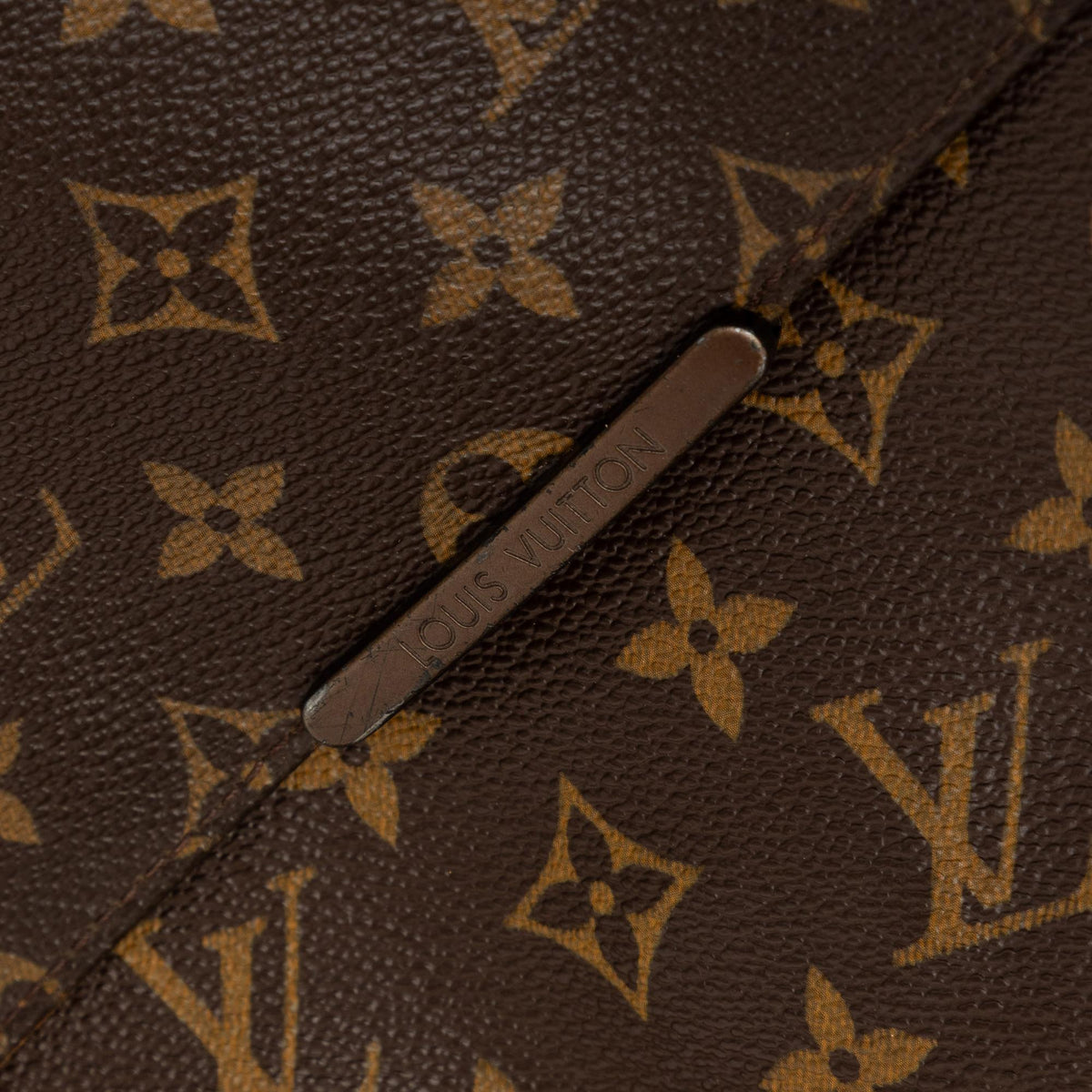 Louis Vuitton Monogram Beaubourg Messenger MM