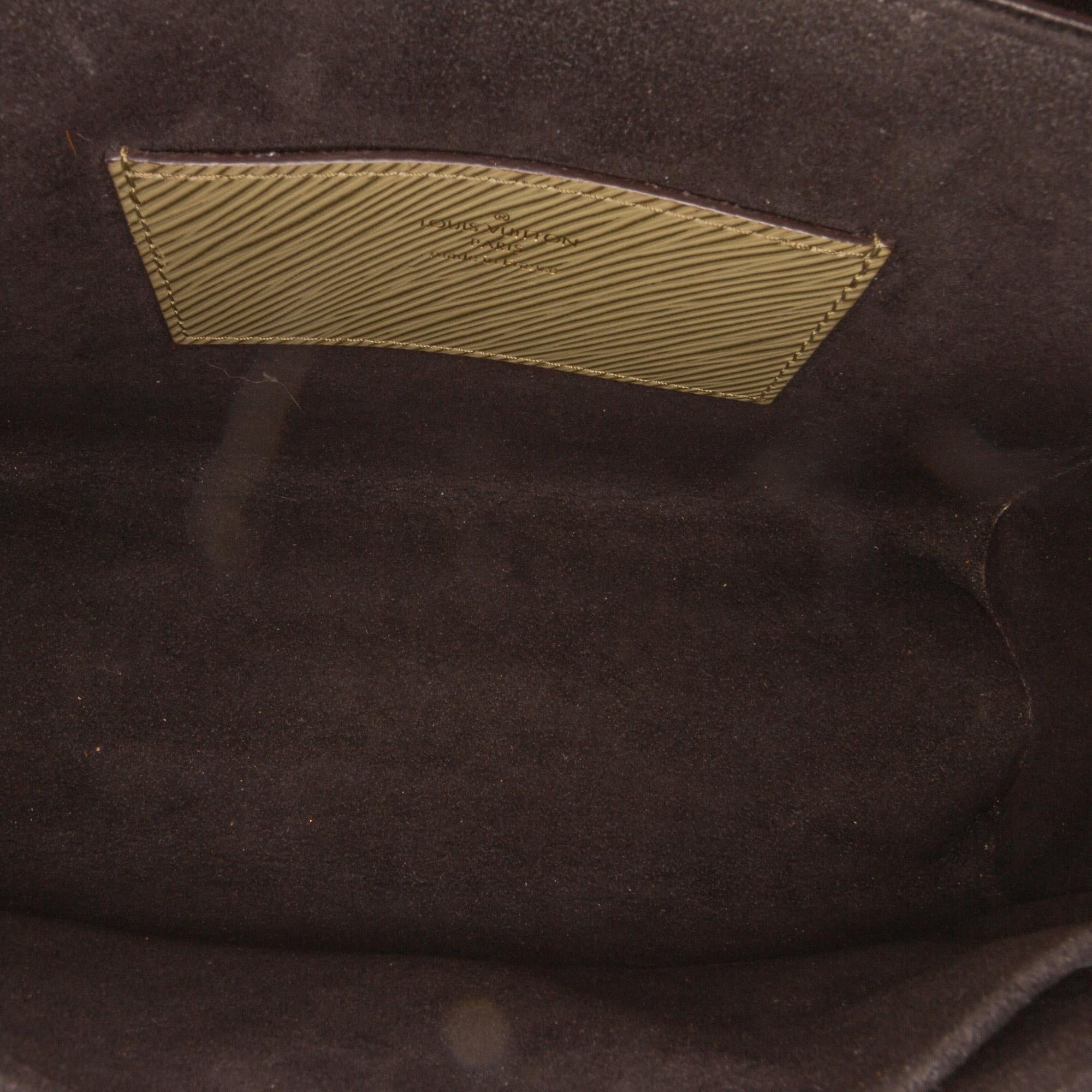 Louis Vuitton Monogram Boite Chapeaux Souple MM (SHG-AObwZu)