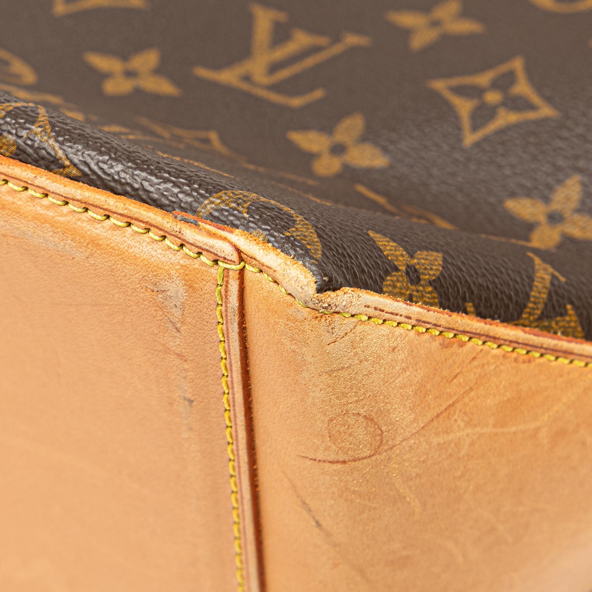 Louis Vuitton Monogram Cabas Mezzo (SHG-1X5uEz)