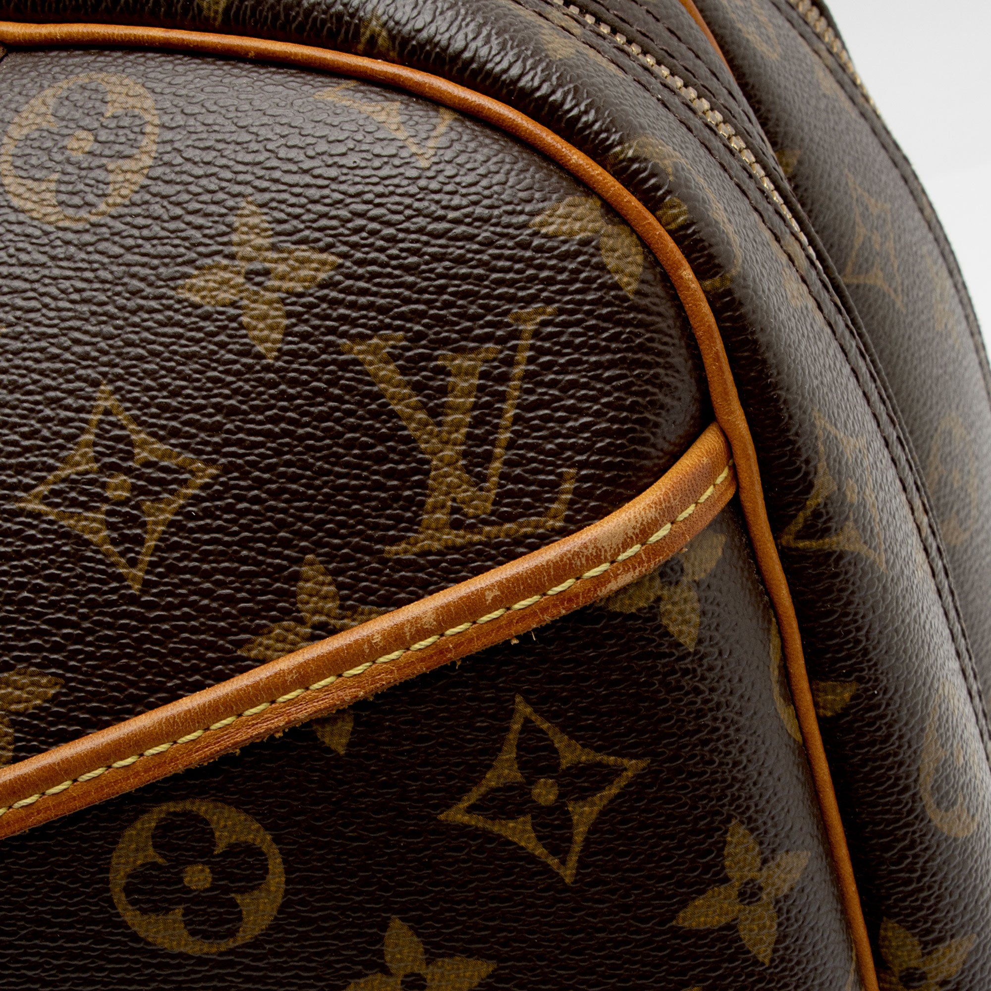 Louis Vuitton Monogram Canvas Alize 24 Heures Weekender (SHF-RQaHGA)