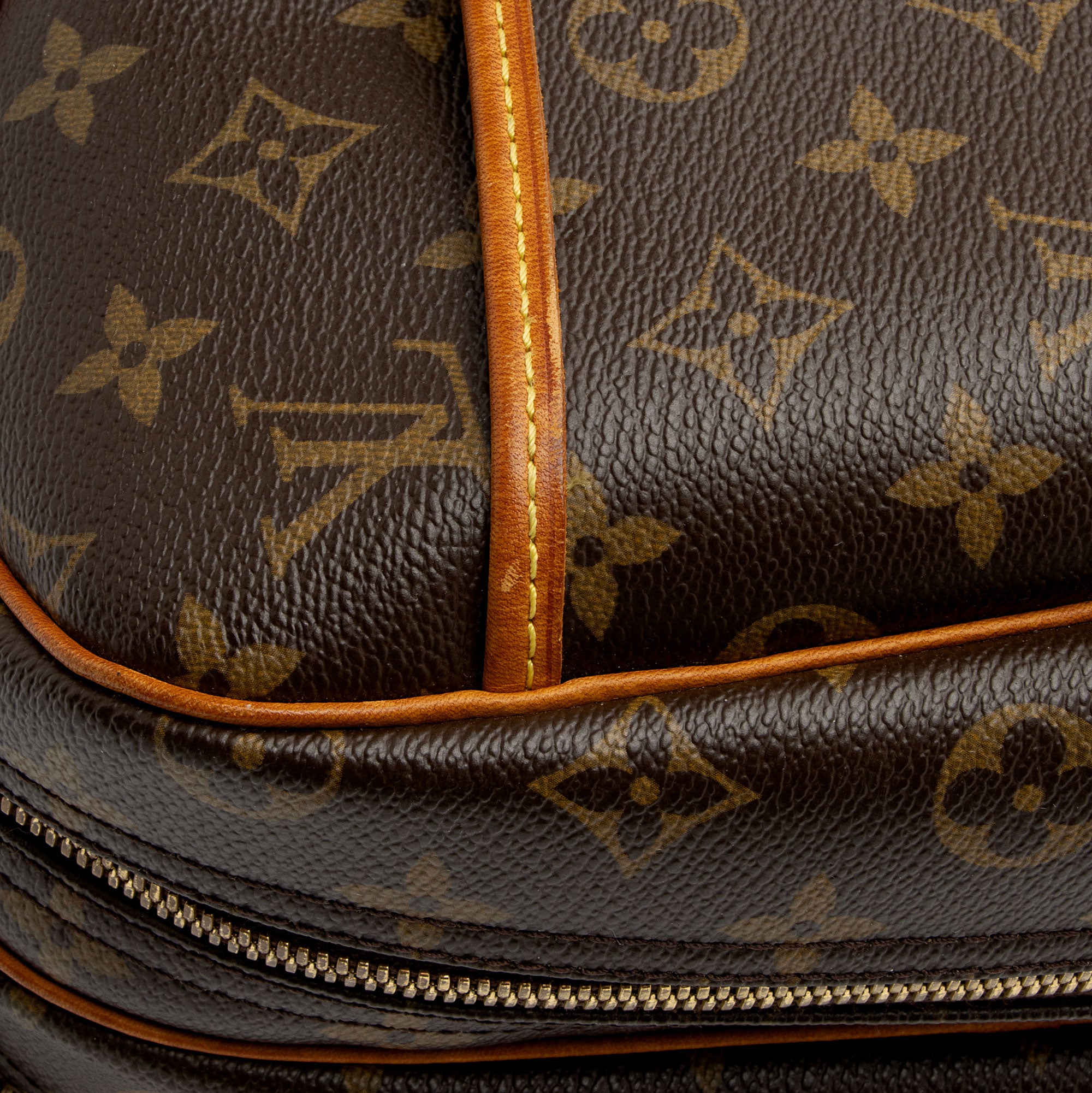 Louis Vuitton Monogram Canvas Alize 24 Heures Weekender (SHF-RQaHGA)