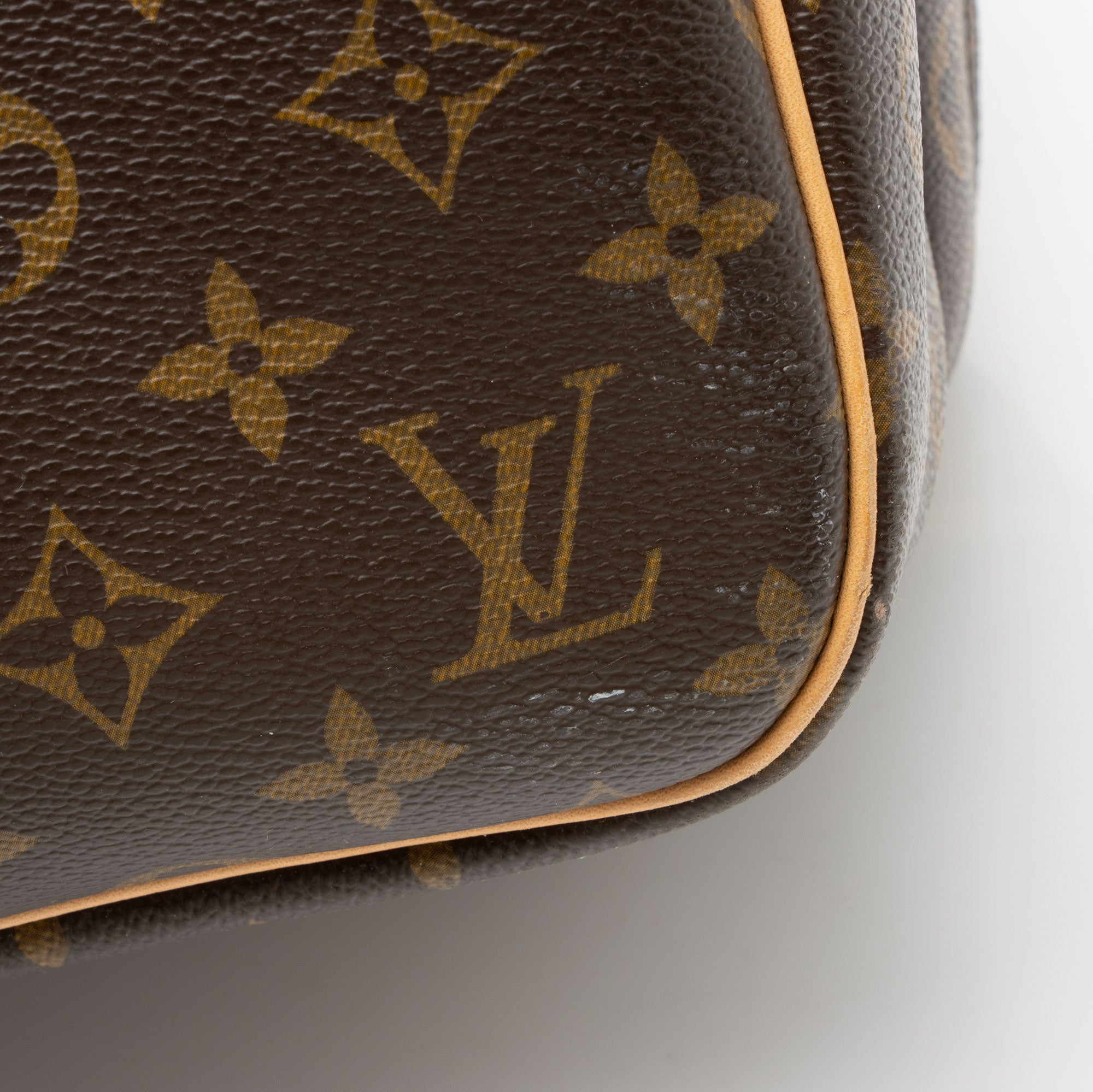 Louis Vuitton Monogram Canvas Alize 24 Heures Weekender