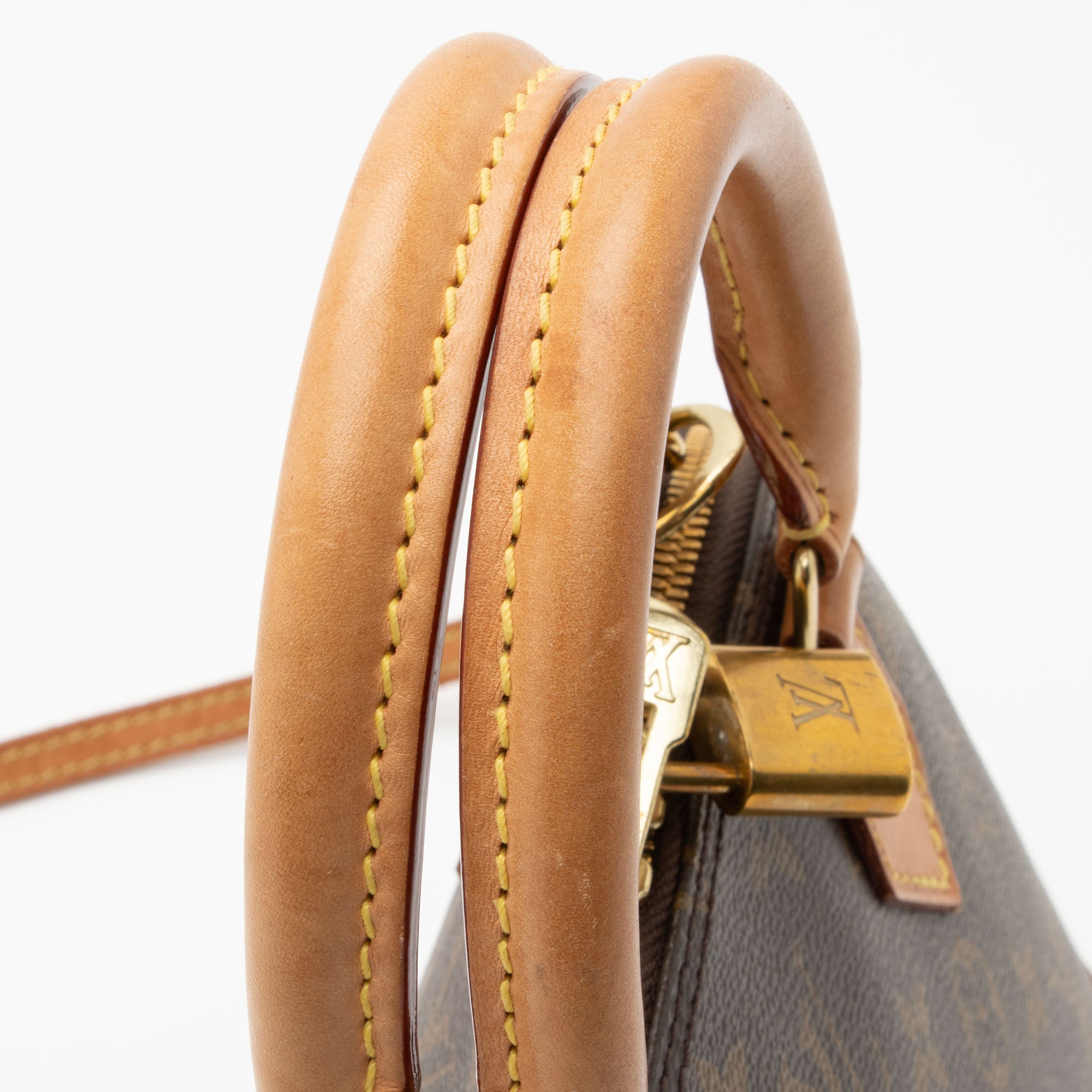 Louis Vuitton Monogram Canvas Alma BB Satchel (SHF-c05Jj5)