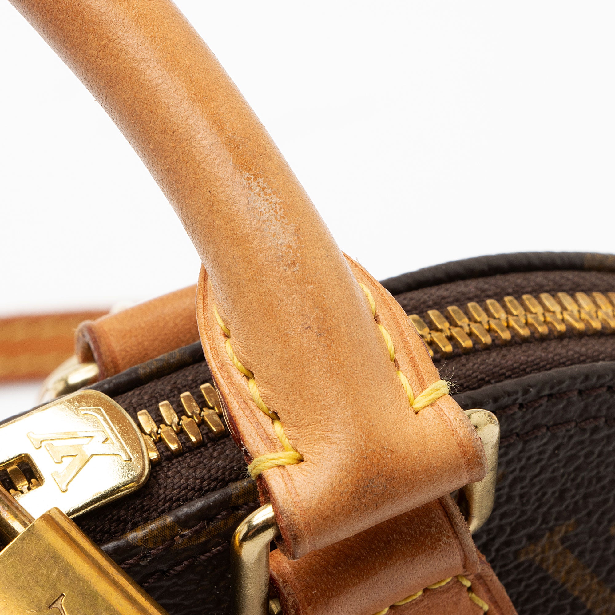 Louis Vuitton Monogram Canvas Alma BB Satchel (SHF-c05Jj5)