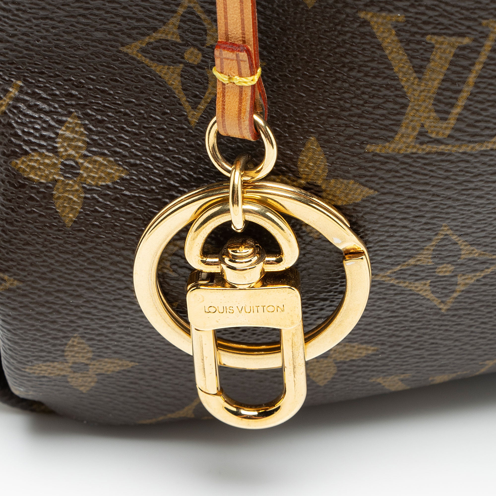 Louis Vuitton Monogram Canvas Artsy GM Shoulder Bag