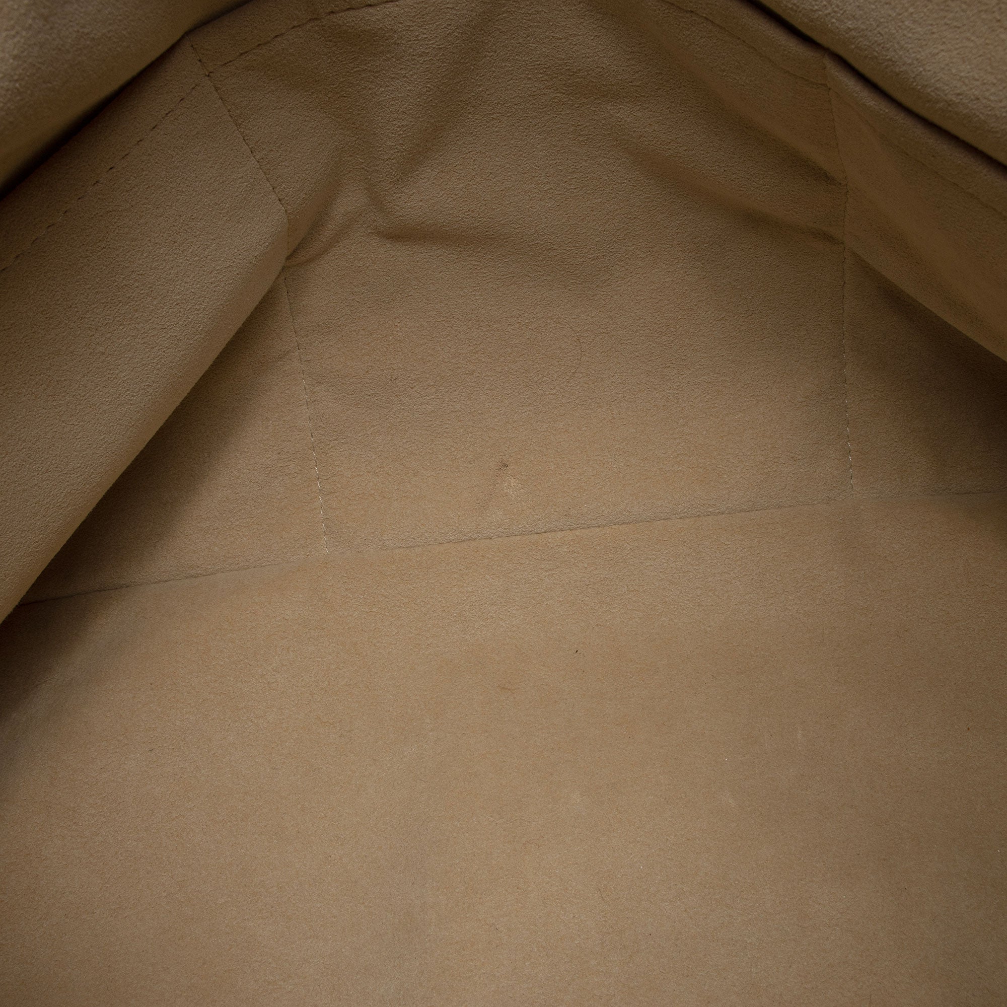 Louis Vuitton Monogram Canvas Artsy MM Shoulder Bag (SHF-sGWlCK)
