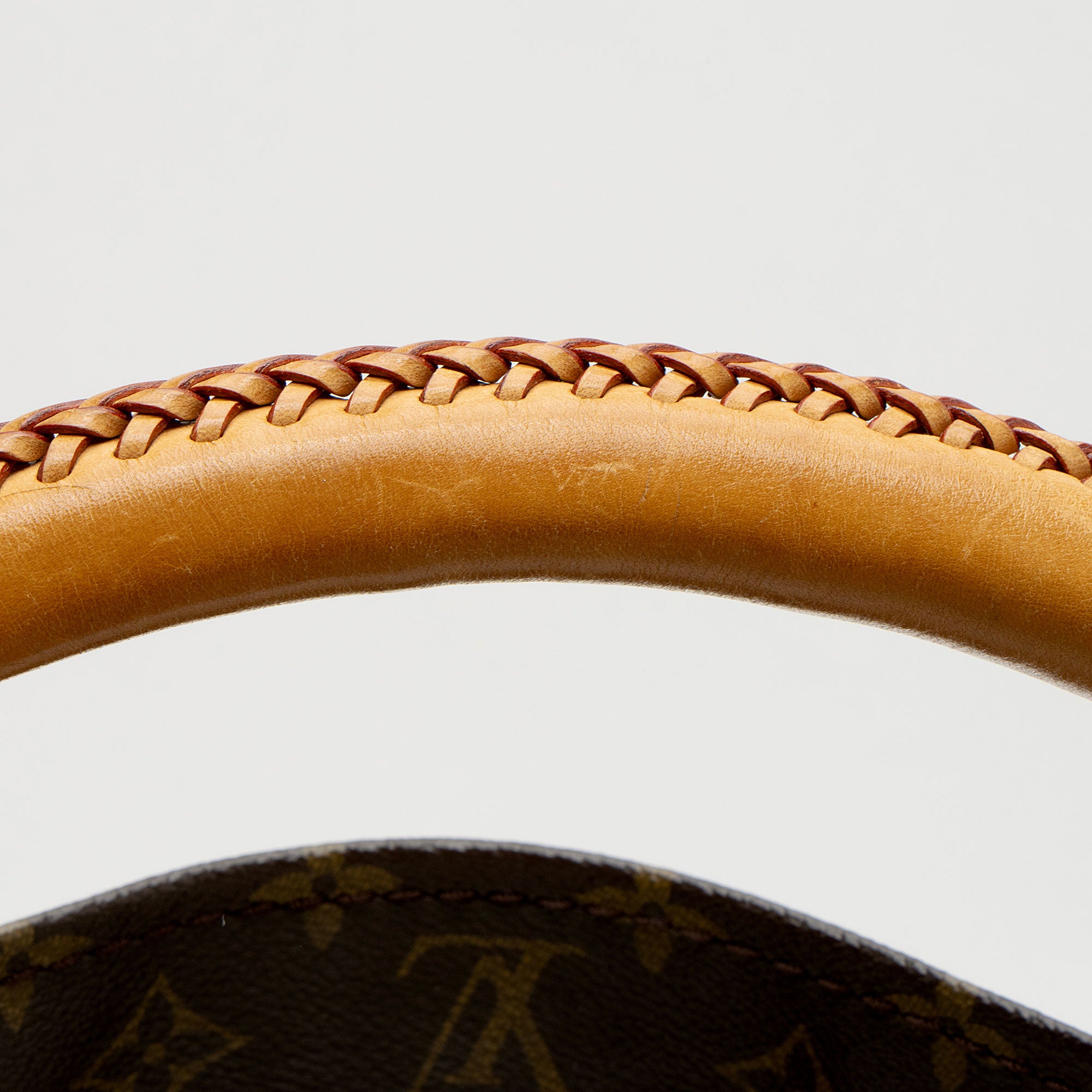 Louis Vuitton Monogram Canvas Artsy MM Shoulder Bag