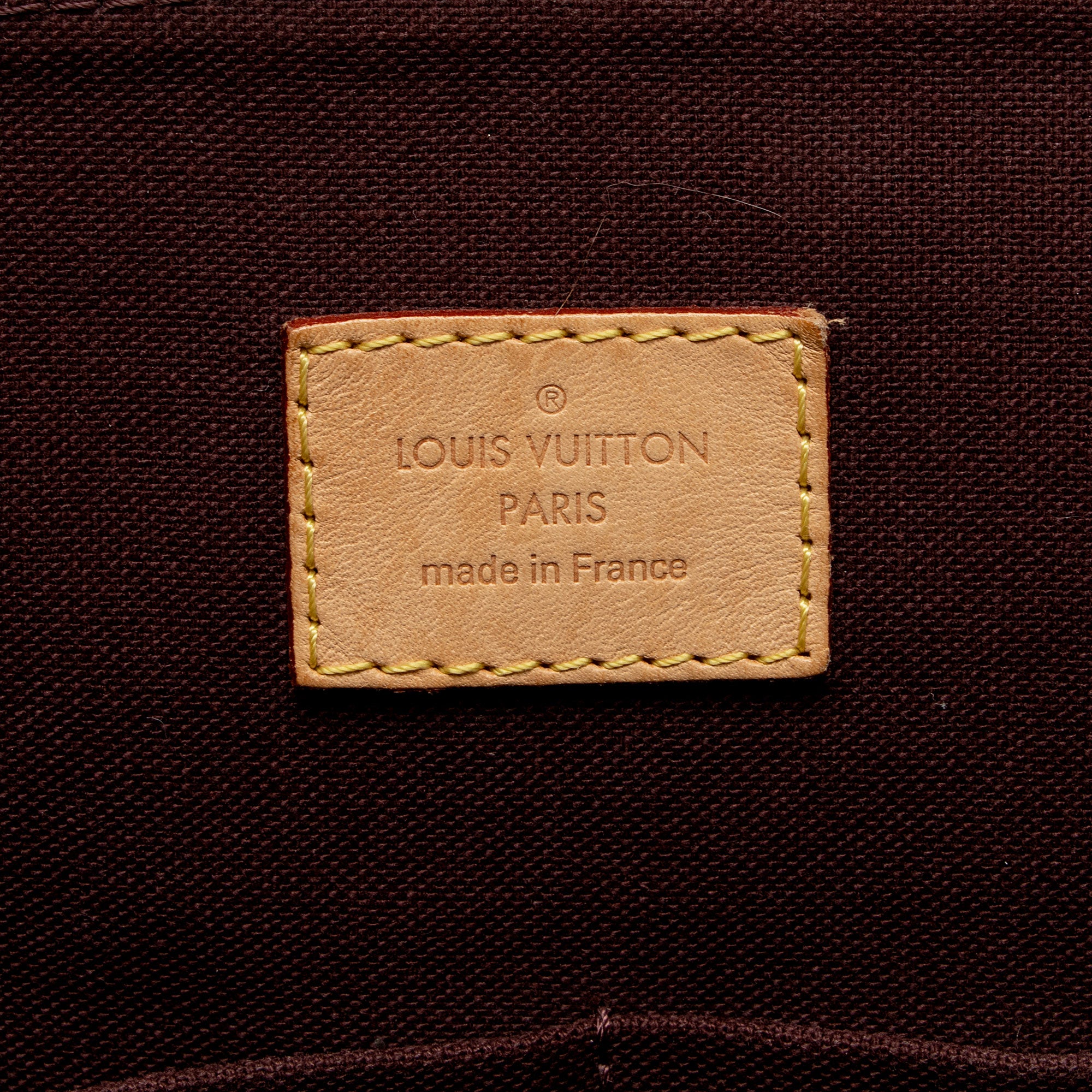 Louis Vuitton Monogram Canvas Berri MM Shoulder Bag (SHF-GOOhhJ)