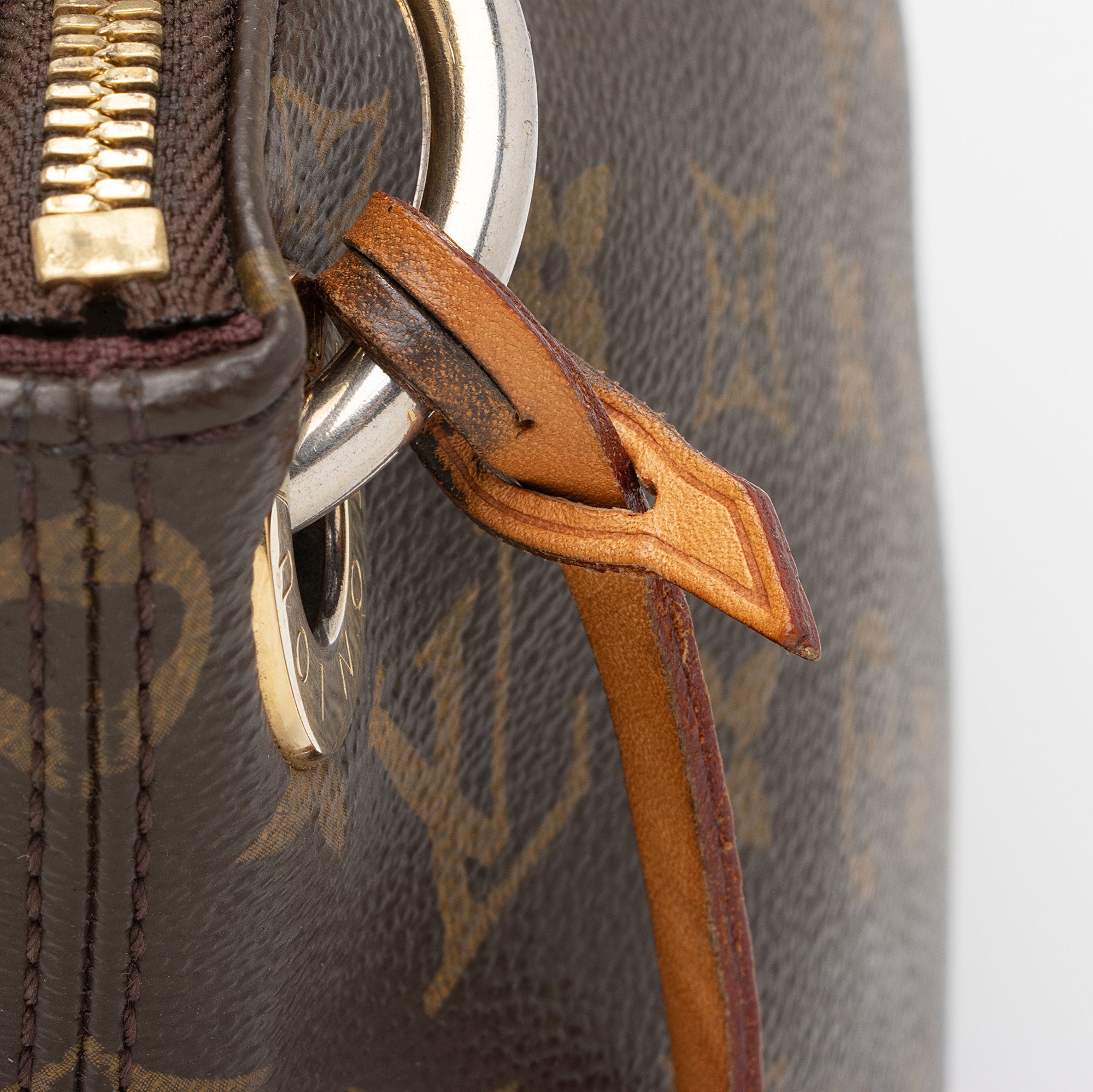 Louis Vuitton Monogram Canvas Berri PM Shoulder Bag (SHF-pDAkoz)