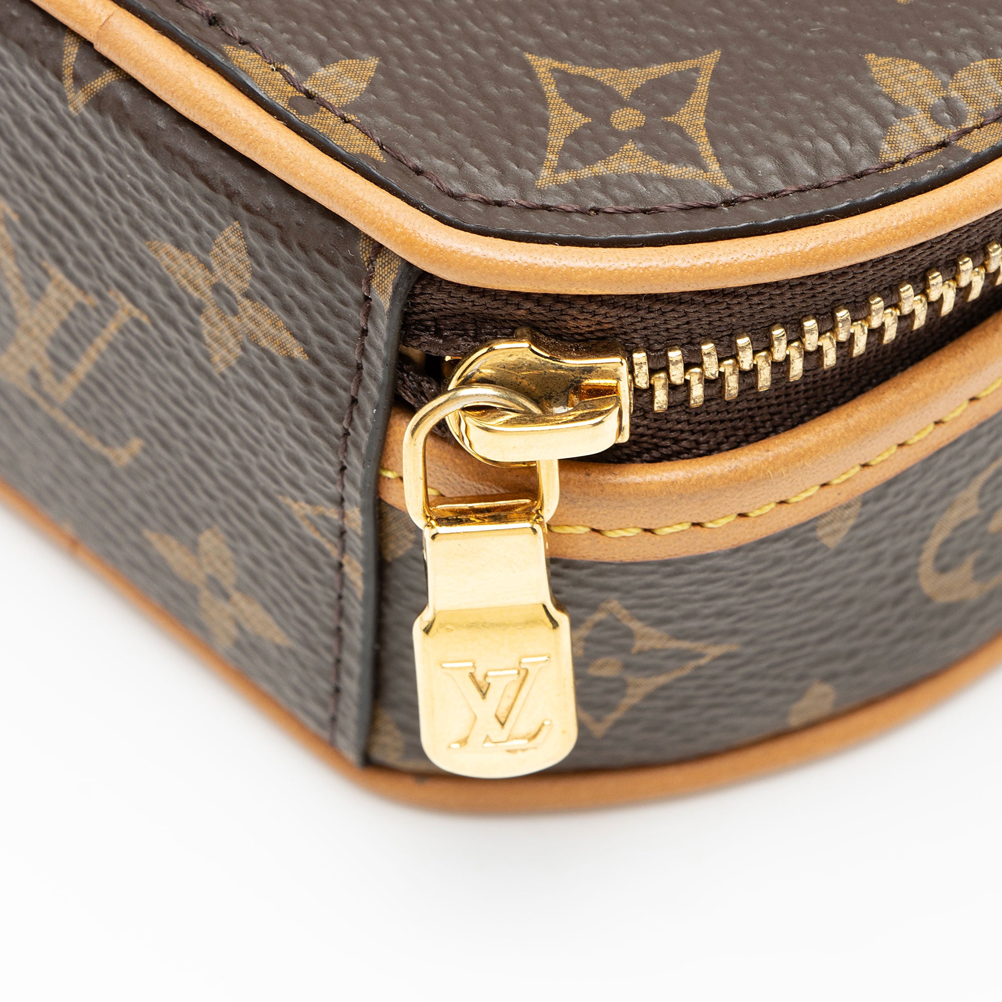 Louis Vuitton Monogram Canvas Boite Chapeau Necklace Bag