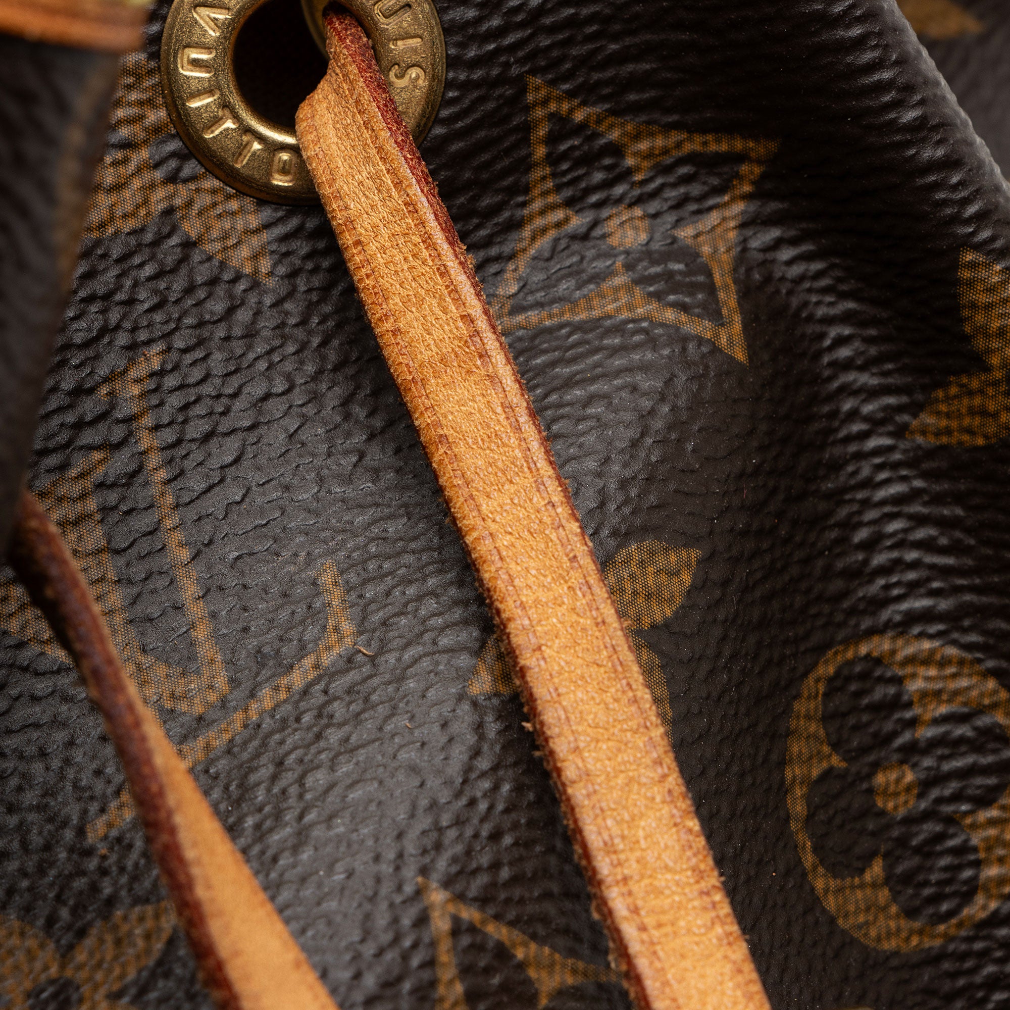Louis Vuitton Monogram Canvas Bosphore Backpack (SHF-USACM3)