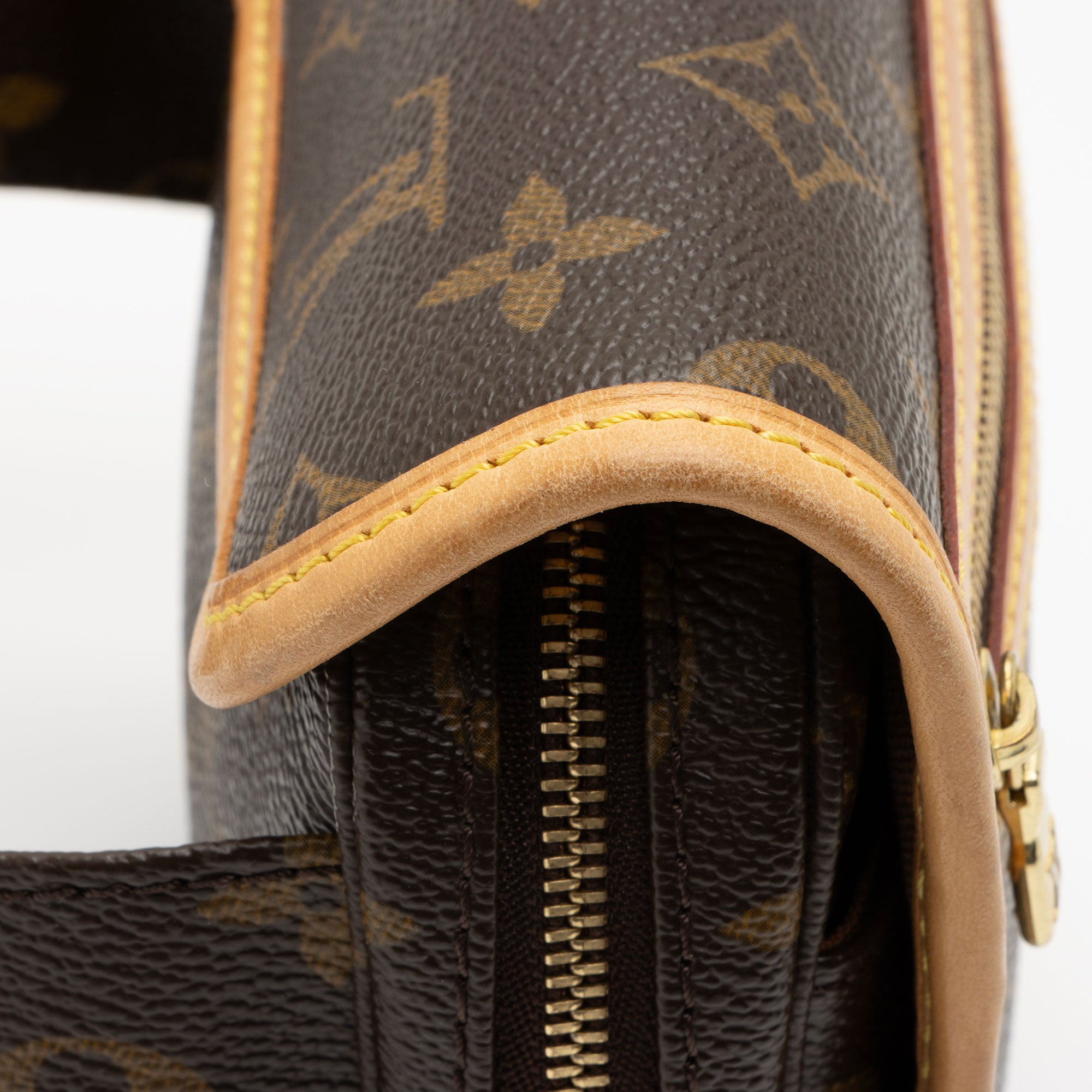 Louis Vuitton Monogram Canvas Bosphore Belt Bag (SHF-6WRlDB)