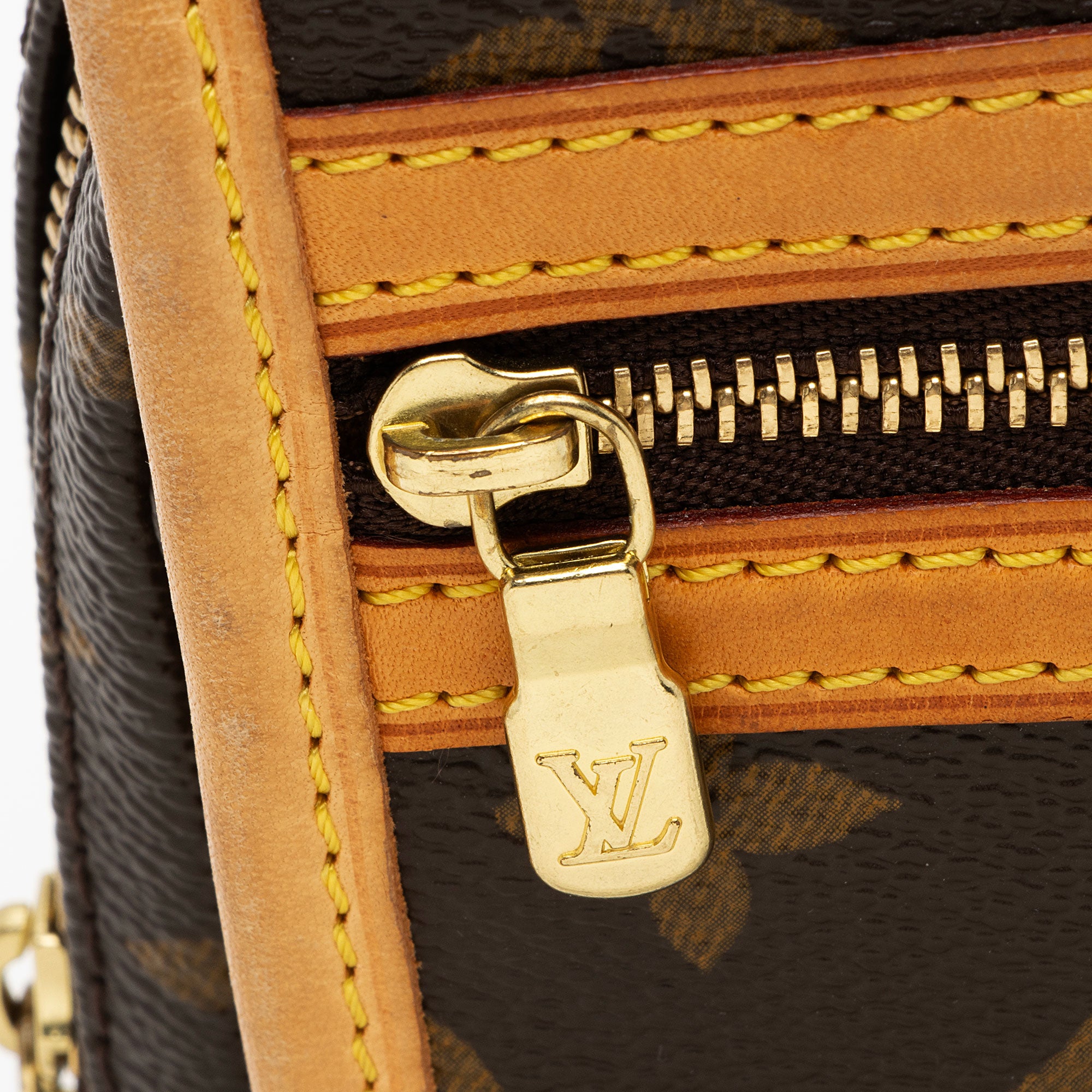 Louis Vuitton Monogram Canvas Bosphore Belt Bag (SHF-6WRlDB)