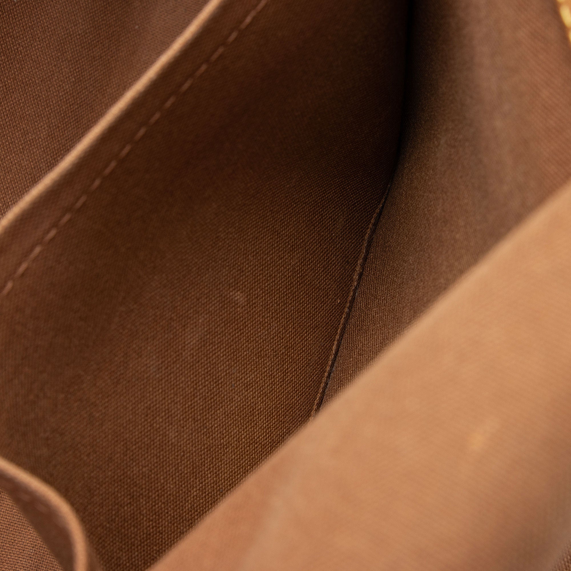 Louis Vuitton Monogram Canvas Bosphore GM Messenger Bag (SHF-geveUQ)