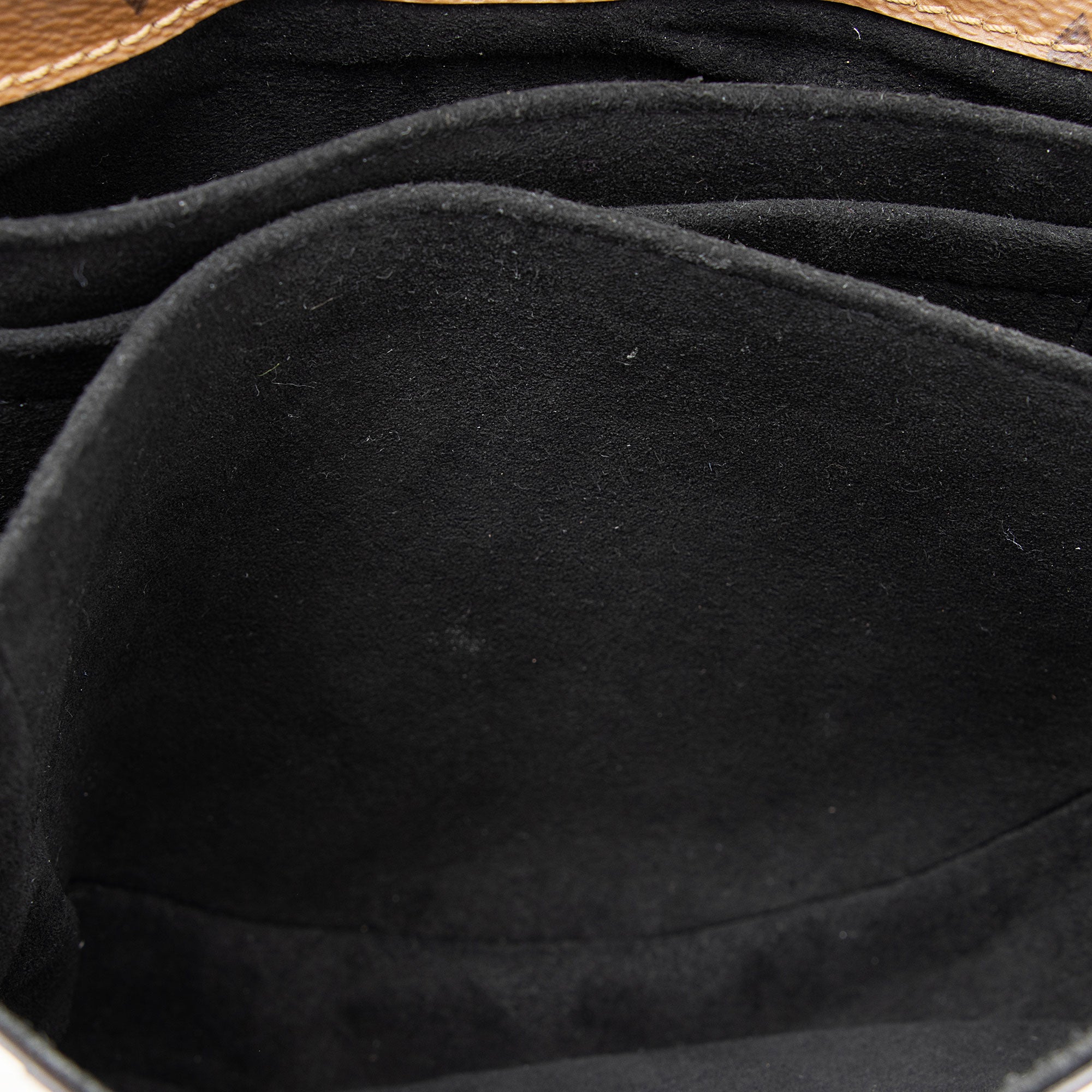 Louis Vuitton Monogram Canvas Chantilly Lock Shoulder Bag (SHF-d0iwvG)