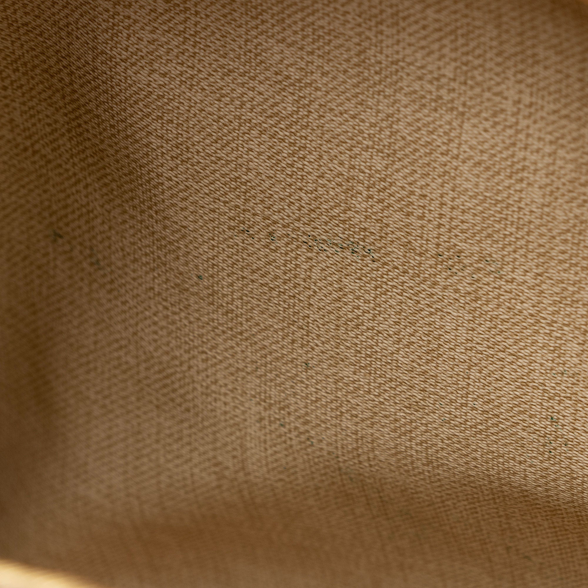 Louis Vuitton Monogram Canvas Deauville Satchel (SHF-aCt7nv)
