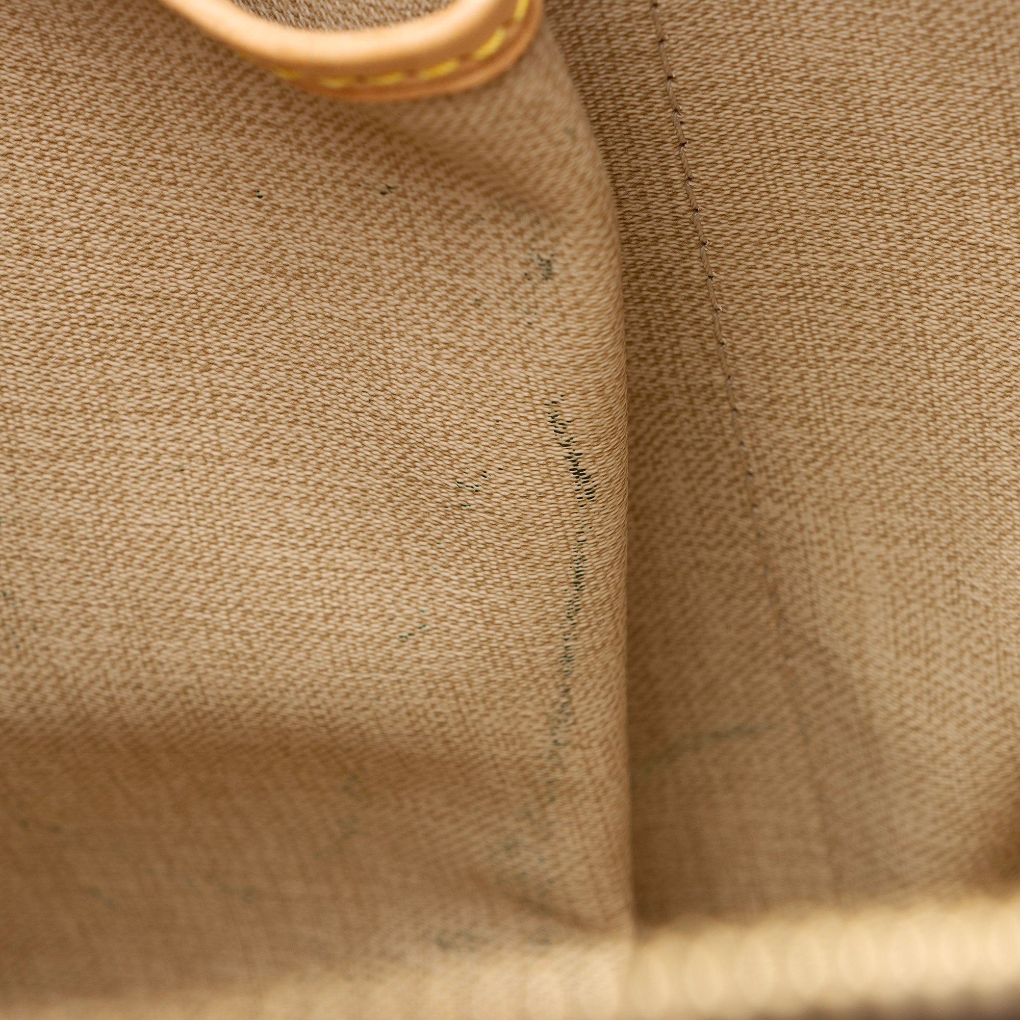 Louis Vuitton Monogram Canvas Deauville Satchel (SHF-aCt7nv)