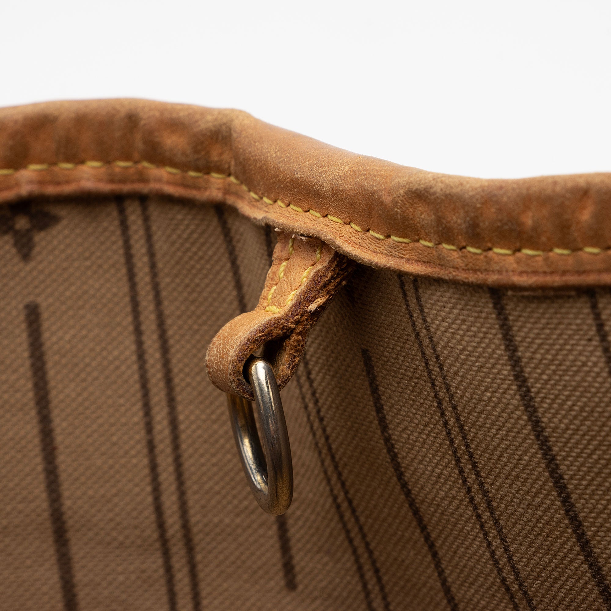 Louis Vuitton Monogram Canvas Delightful GM Shoulder Bag (SHF-vimQ1R)