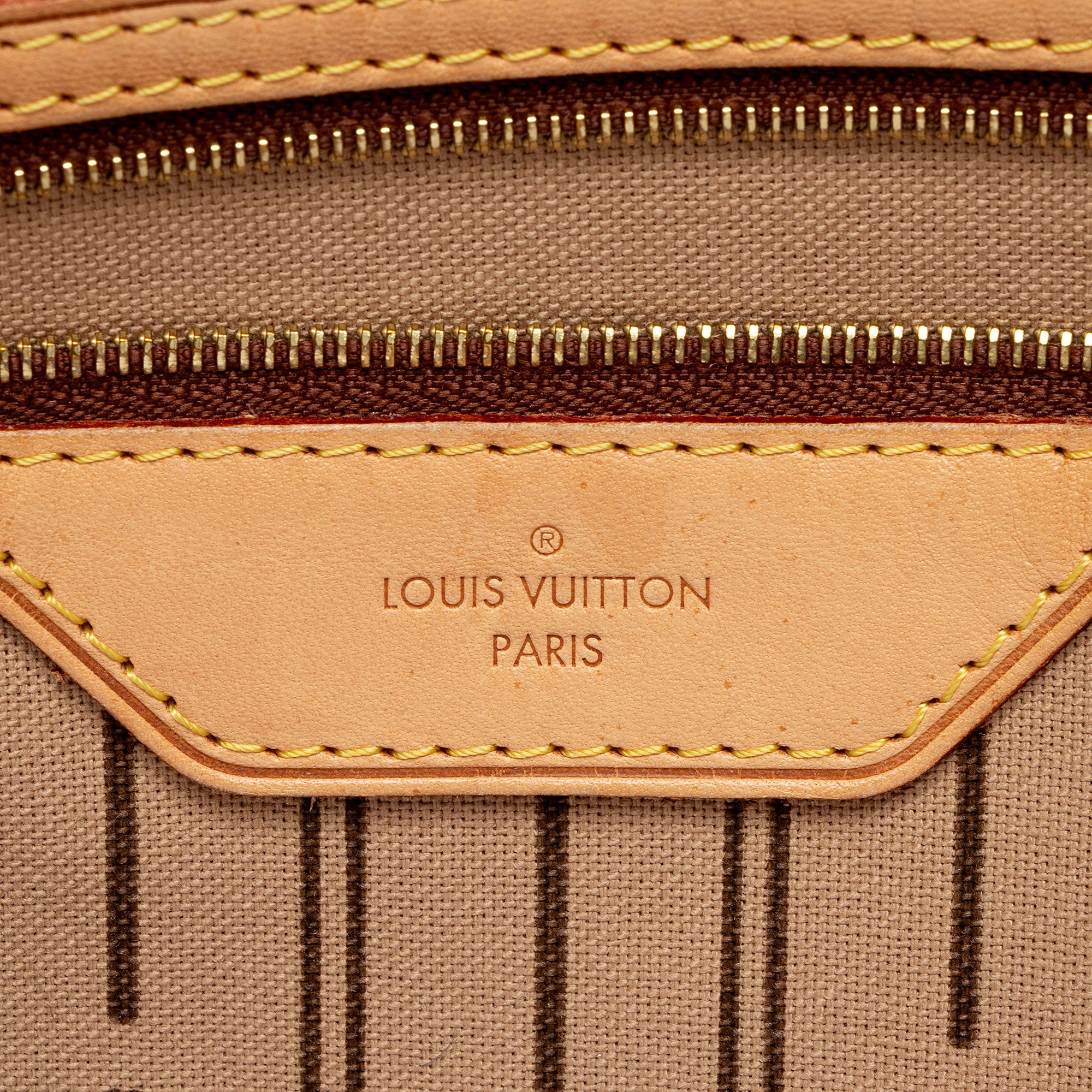 Louis Vuitton Monogram Canvas Delightful MM Shoulder Bag (SHF-eGqjbc)