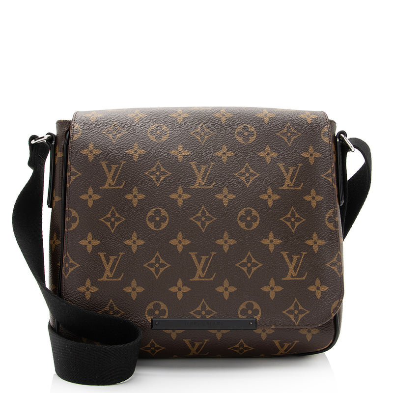 Louis Vuitton - Authenticated District Bag - Leather Black for Men, Very Good Condition