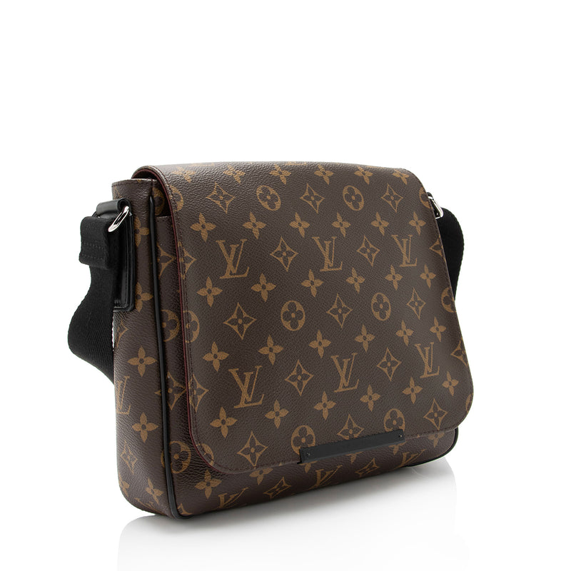 Louis Vuitton 2015 Pre-owned Monogram Macassar District PM Shoulder Bag - Brown