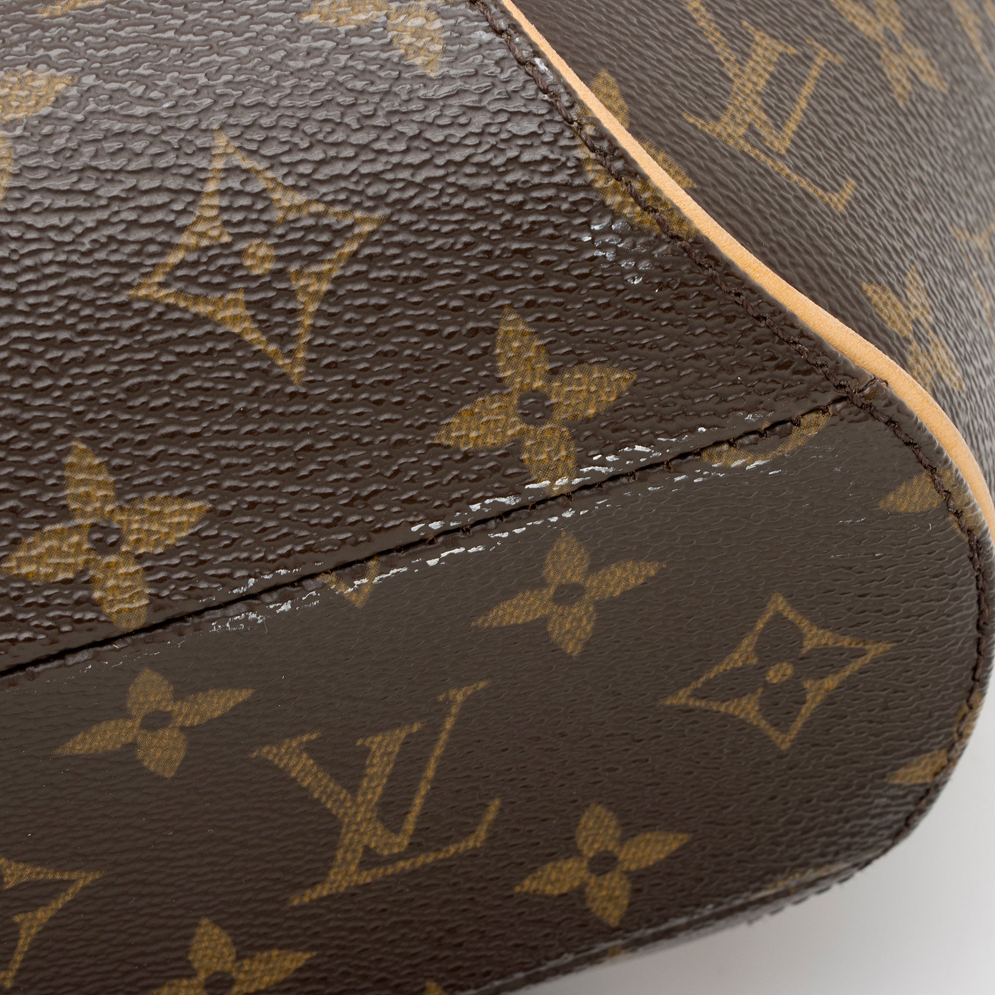 Louis Vuitton Monogram Canvas Ellipse PM Satchel (SHF-H8XCRr)