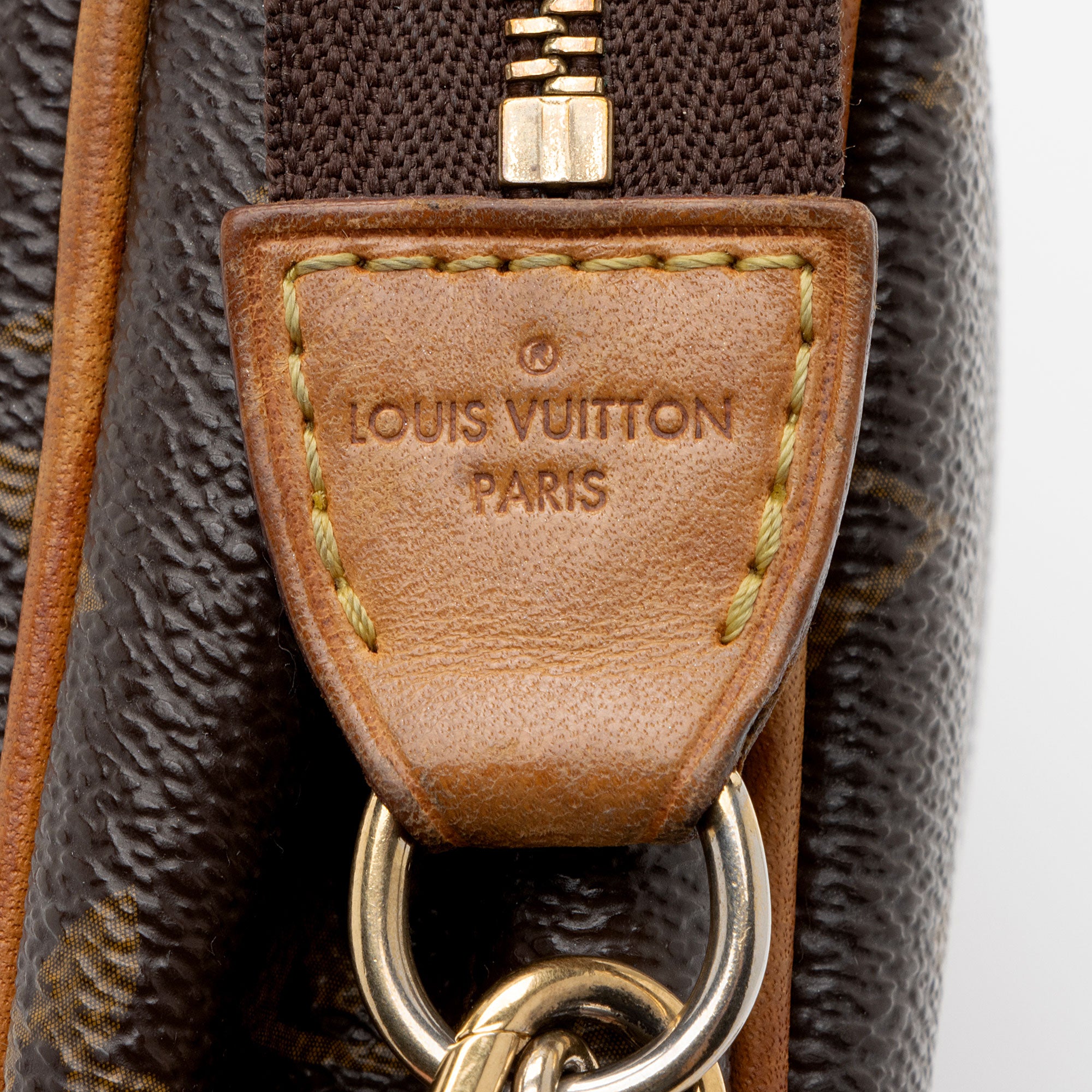 Louis Vuitton Monogram Canvas Eva Clutch (SHF-KYOYXp)