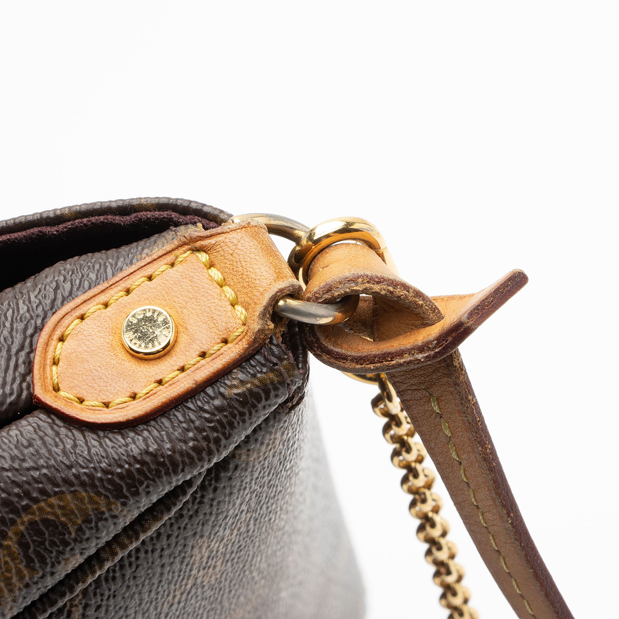 Louis Vuitton Monogram Canvas Favorite MM Shoulder Bag (SHF-yivpBZ)