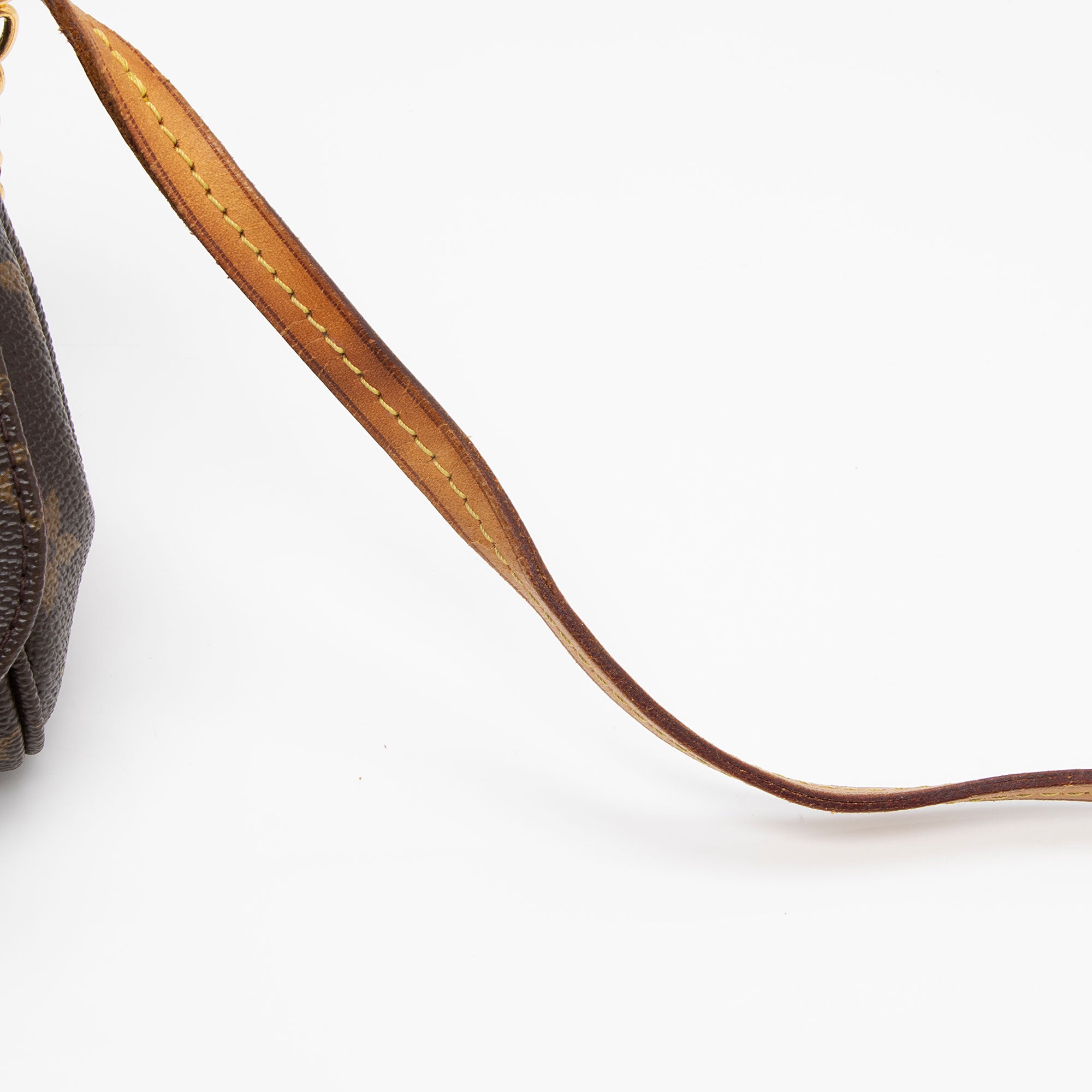 Louis Vuitton Monogram Canvas Favorite MM Shoulder Bag (SHF-xFSUWY)