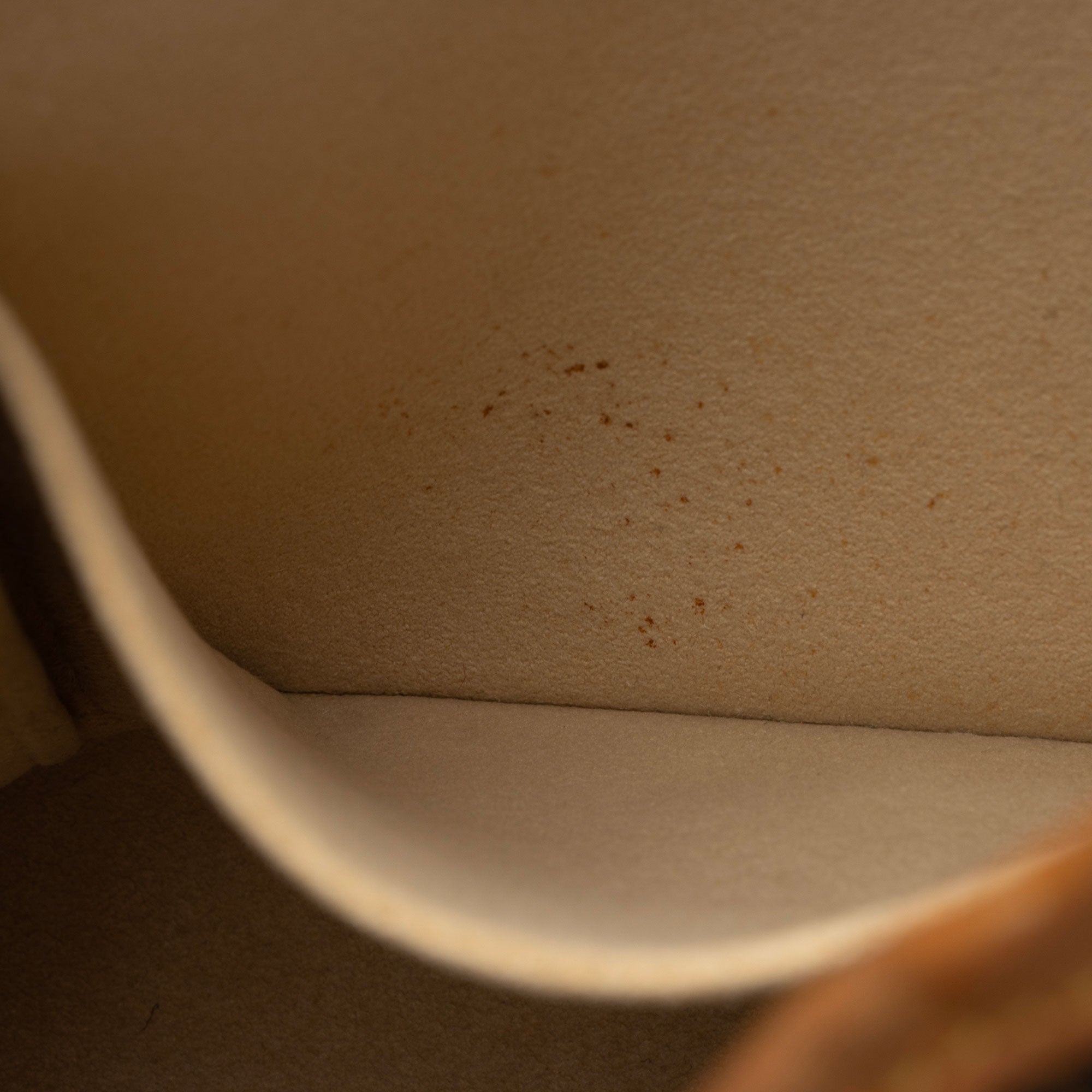 Louis Vuitton Monogram Canvas Galliera PM Shoulder Bag (SHF-5TshBl)