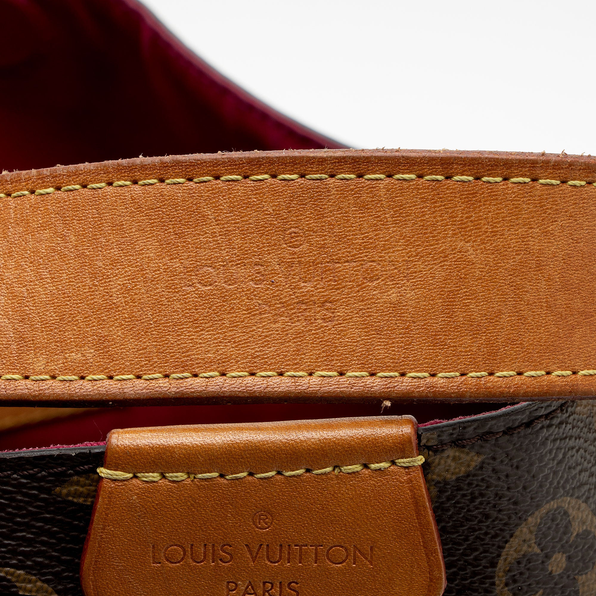 Louis Vuitton Monogram Canvas Graceful MM Hobo (SHF-0g4KDP)