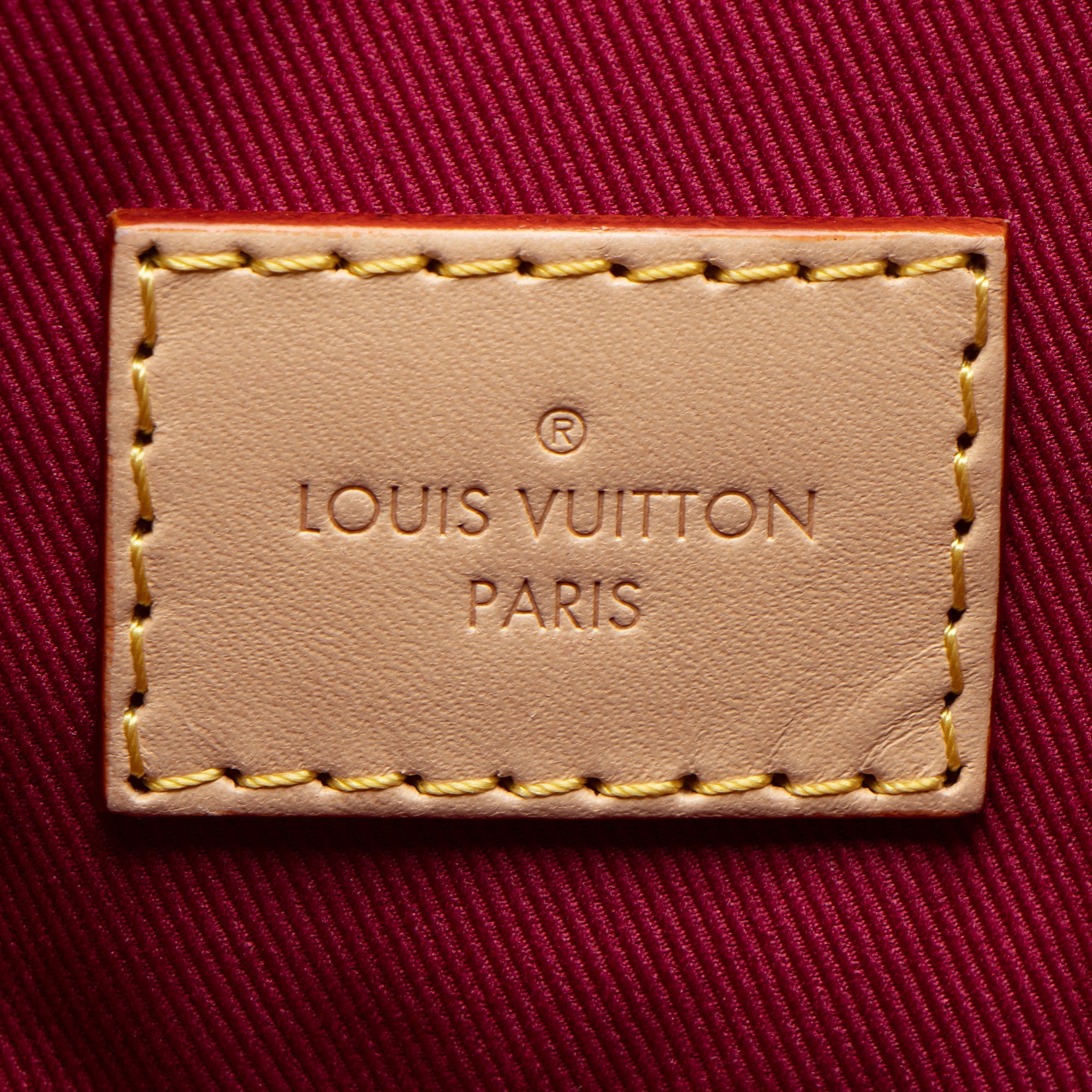 Louis Vuitton Monogram Canvas Graceful MM Hobo (SHF-qPCES1)