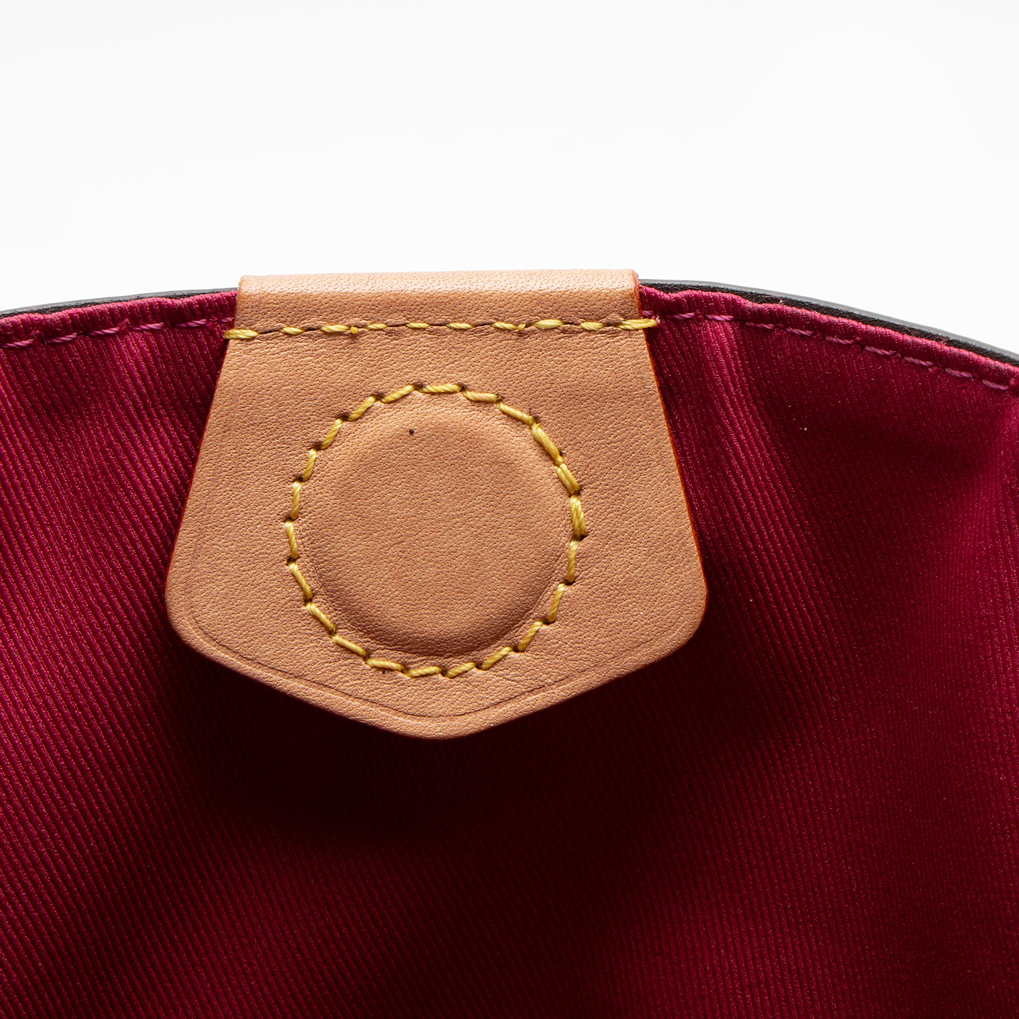 Louis Vuitton Monogram Canvas Graceful PM Hobo (SHF-opYl5p)