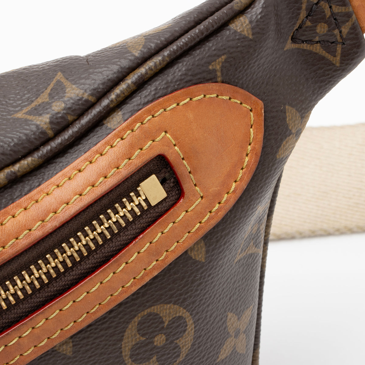 Louis Vuitton Monogram Canvas High Rise Bumbag