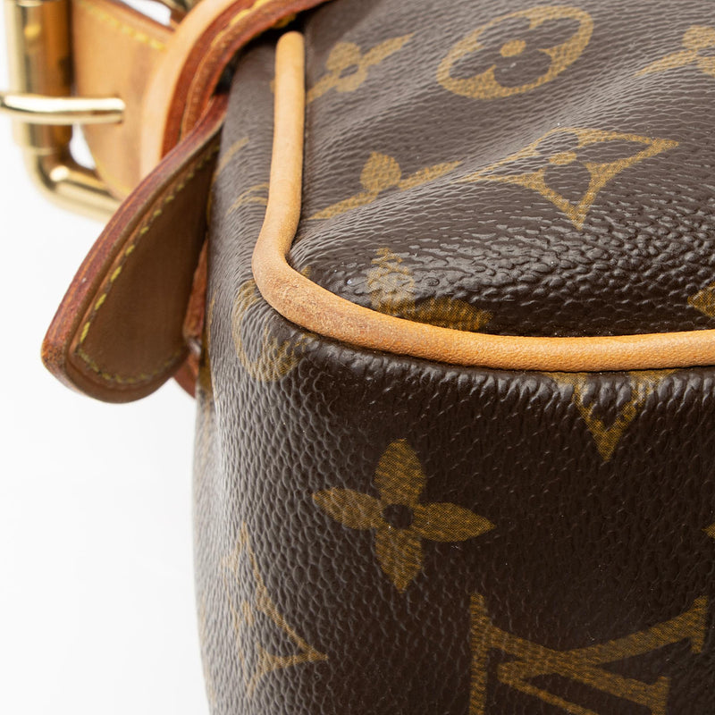 Louis Vuitton Monogram Canvas Hudson GM Shoulder Bag - FINAL SALE (SHF –  LuxeDH