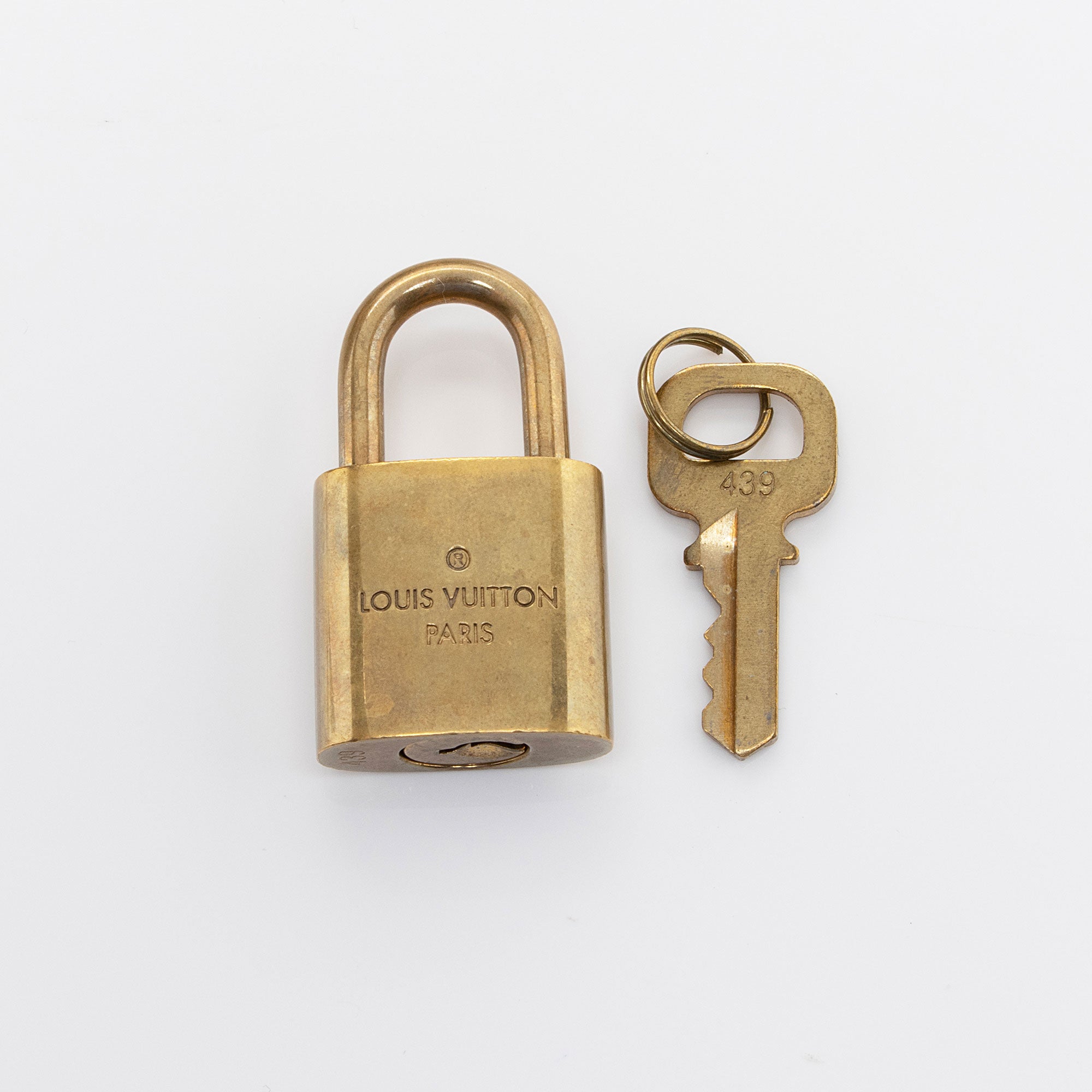 Louis Vuitton Monogram Canvas Keepall 50 Duffle Bag (SHF-2N6ZWx)