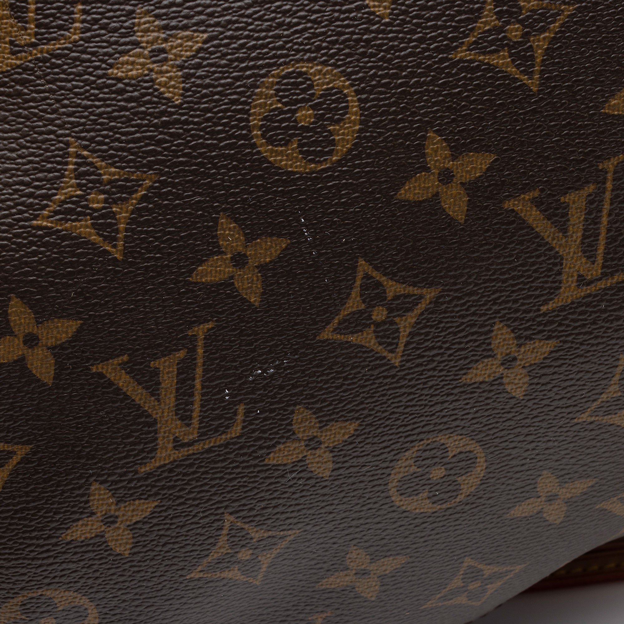 Louis Vuitton Monogram Canvas Keepall 50 Duffle Bag (SHF-2N6ZWx)