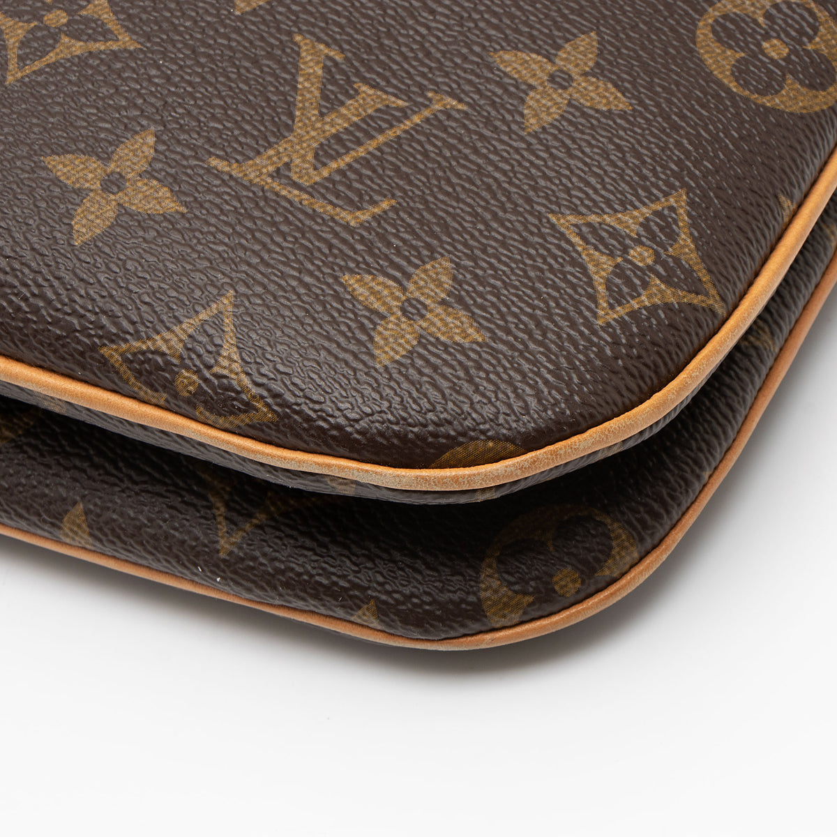 Louis Vuitton Monogram Canvas Lorette Shoulder Bag