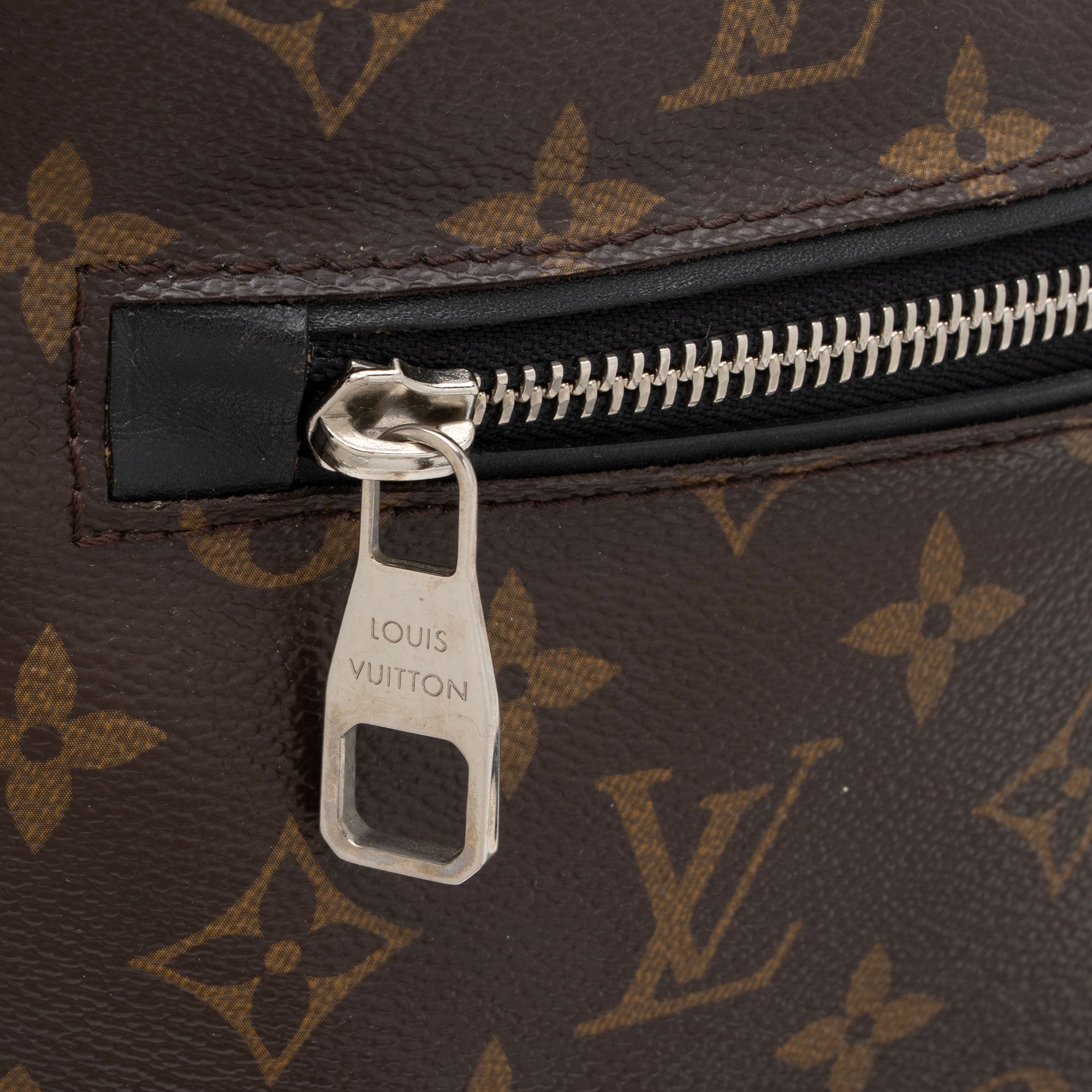 Louis Vuitton Monogram Canvas Macassar Torres Messenger Bag (SHF-0IhoOy)