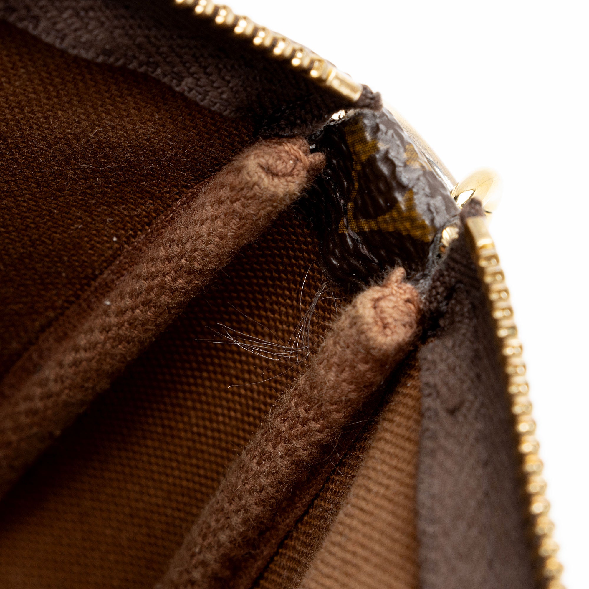 Louis Vuitton Monogram Canvas Mini Pochette Accessoires (SHF-s84SHR)