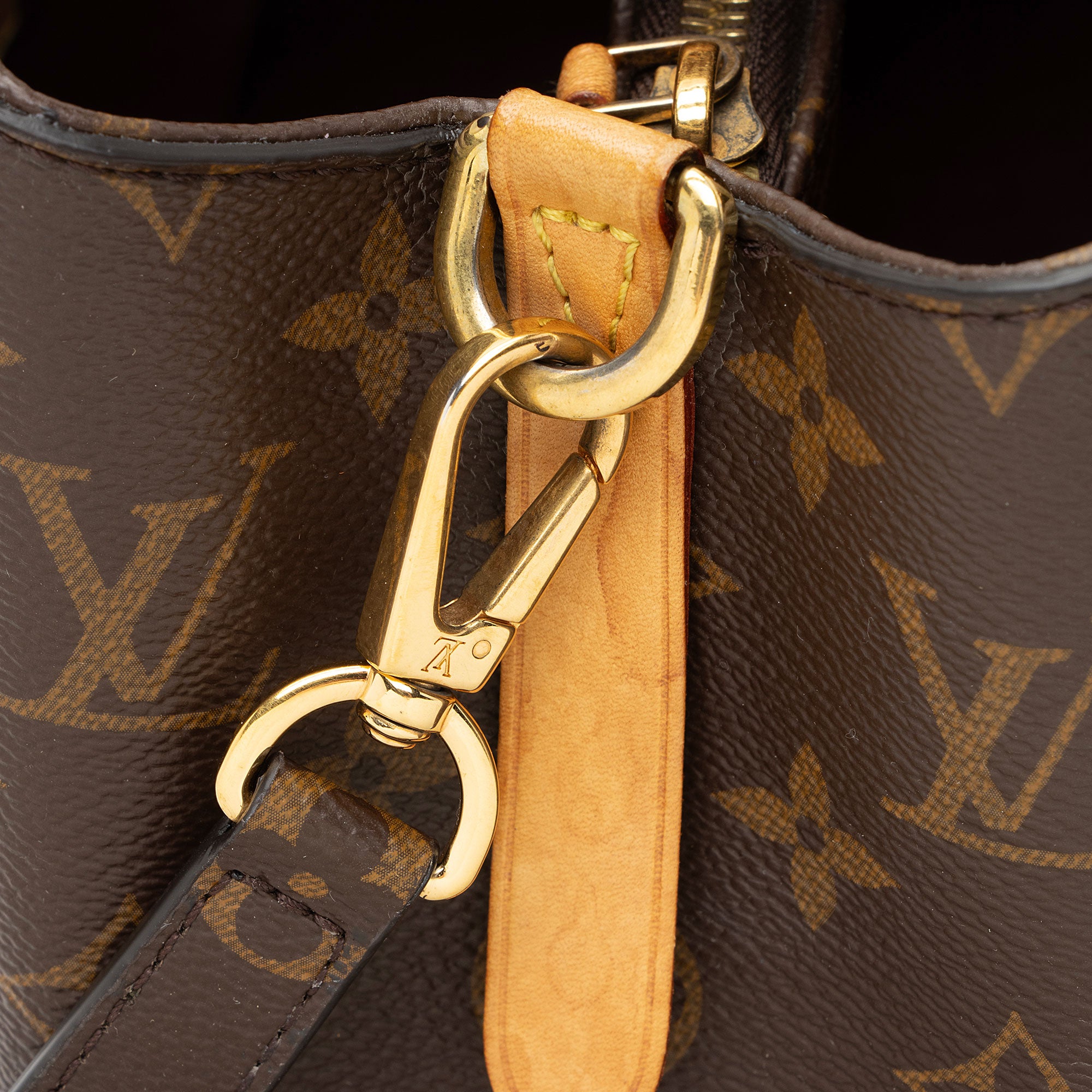 Louis Vuitton Monogram Canvas Montaigne MM Tote (SHF-pAoLCE)