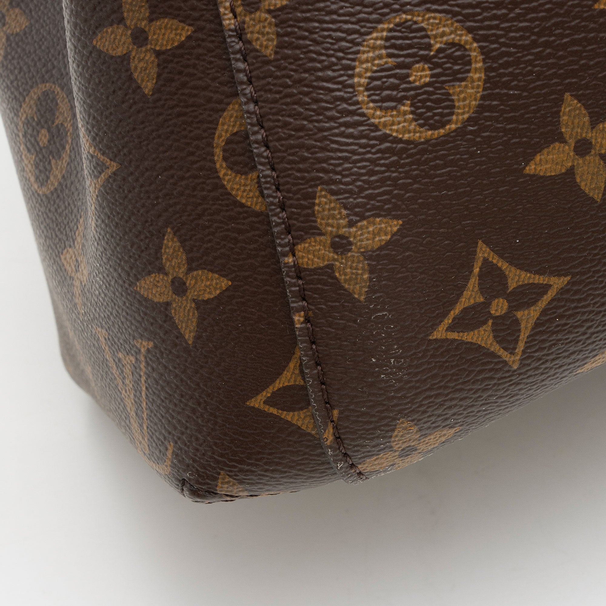 Louis Vuitton Monogram Canvas Montaigne MM Tote