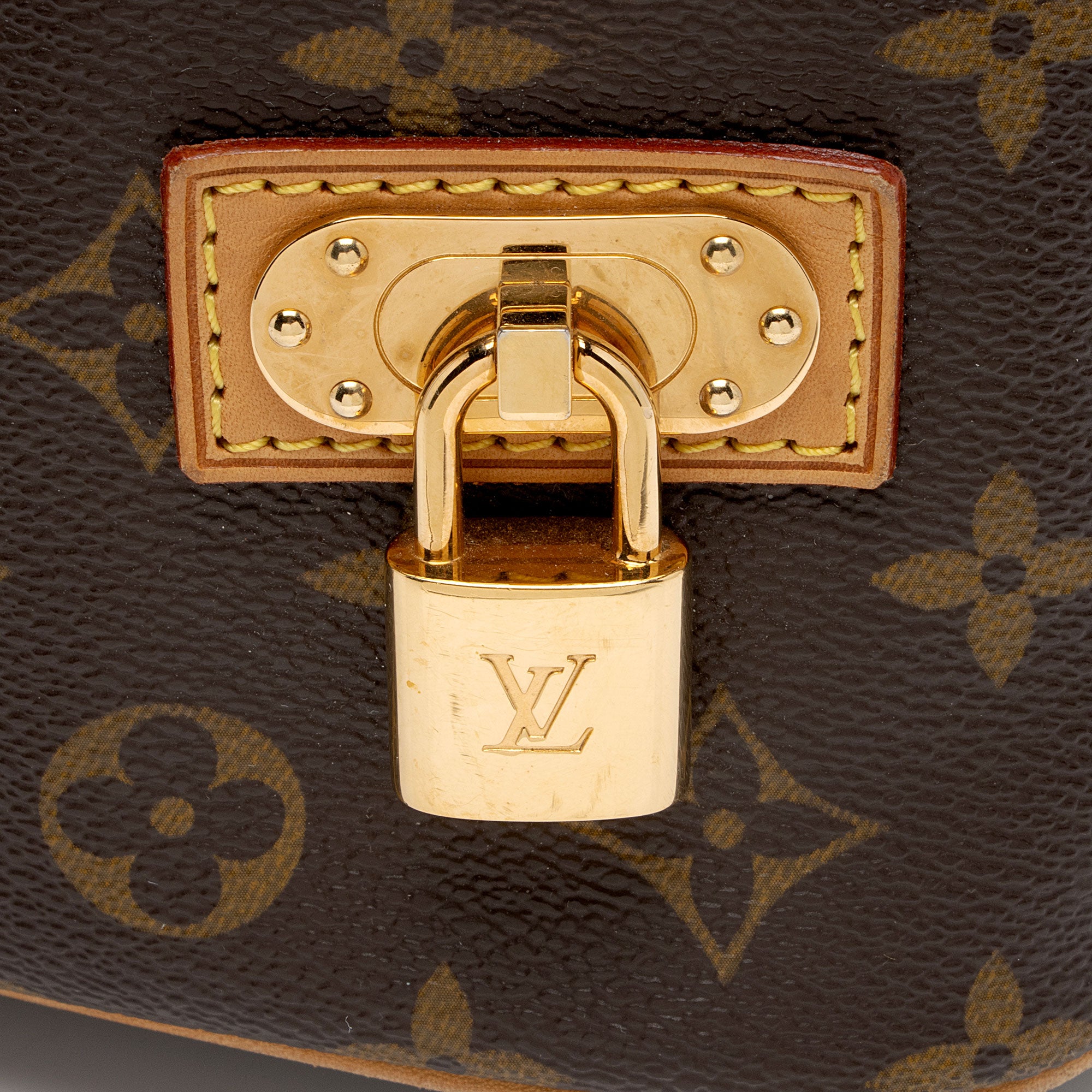 Louis Vuitton バケツ型かごバッグ Louis Vuitton Monogram Canvas Neo Bucket Tote (SHF-LMX6NP)