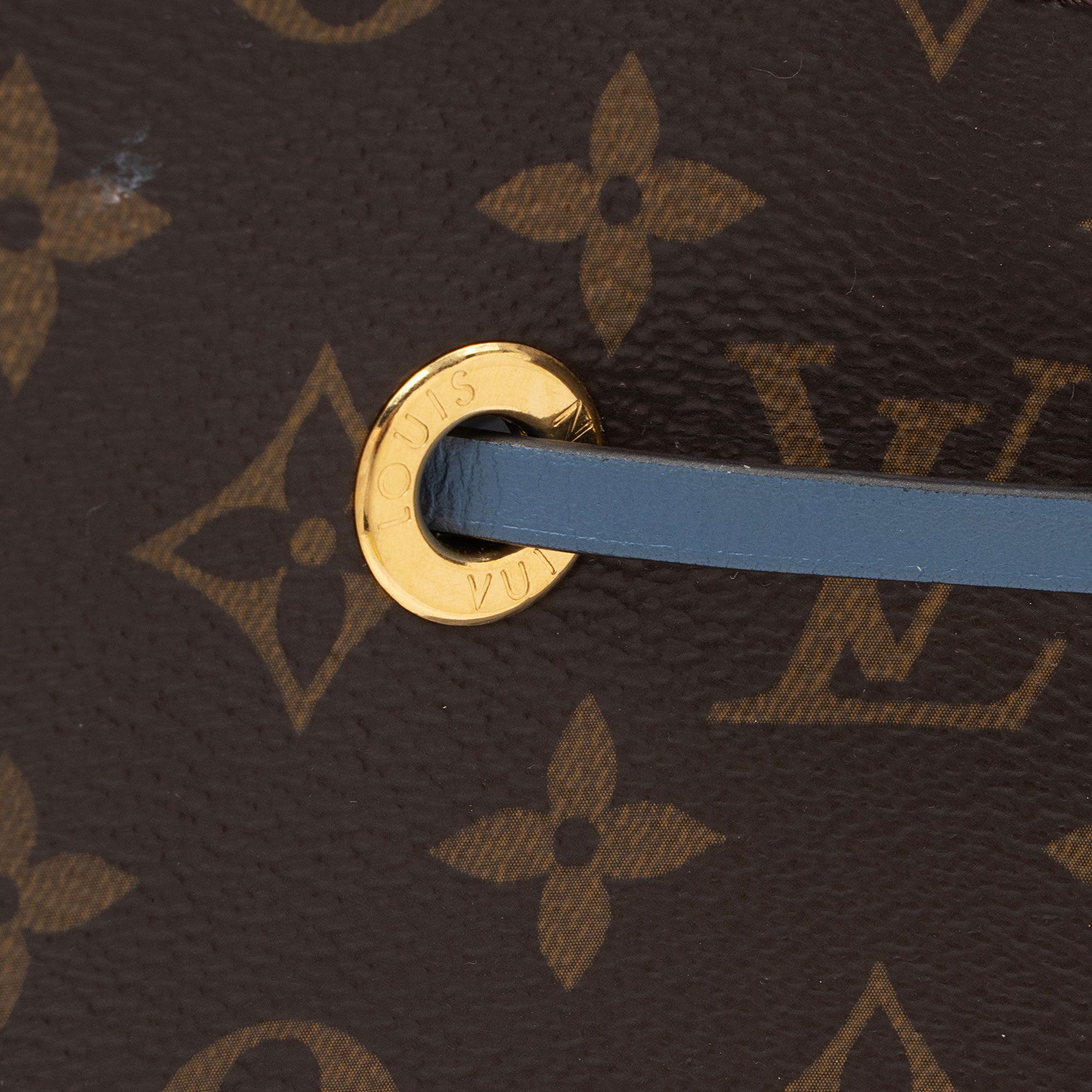 Louis Vuitton Monogram Canvas Neonoe Shoulder Bag (SHF-hyKvaa)