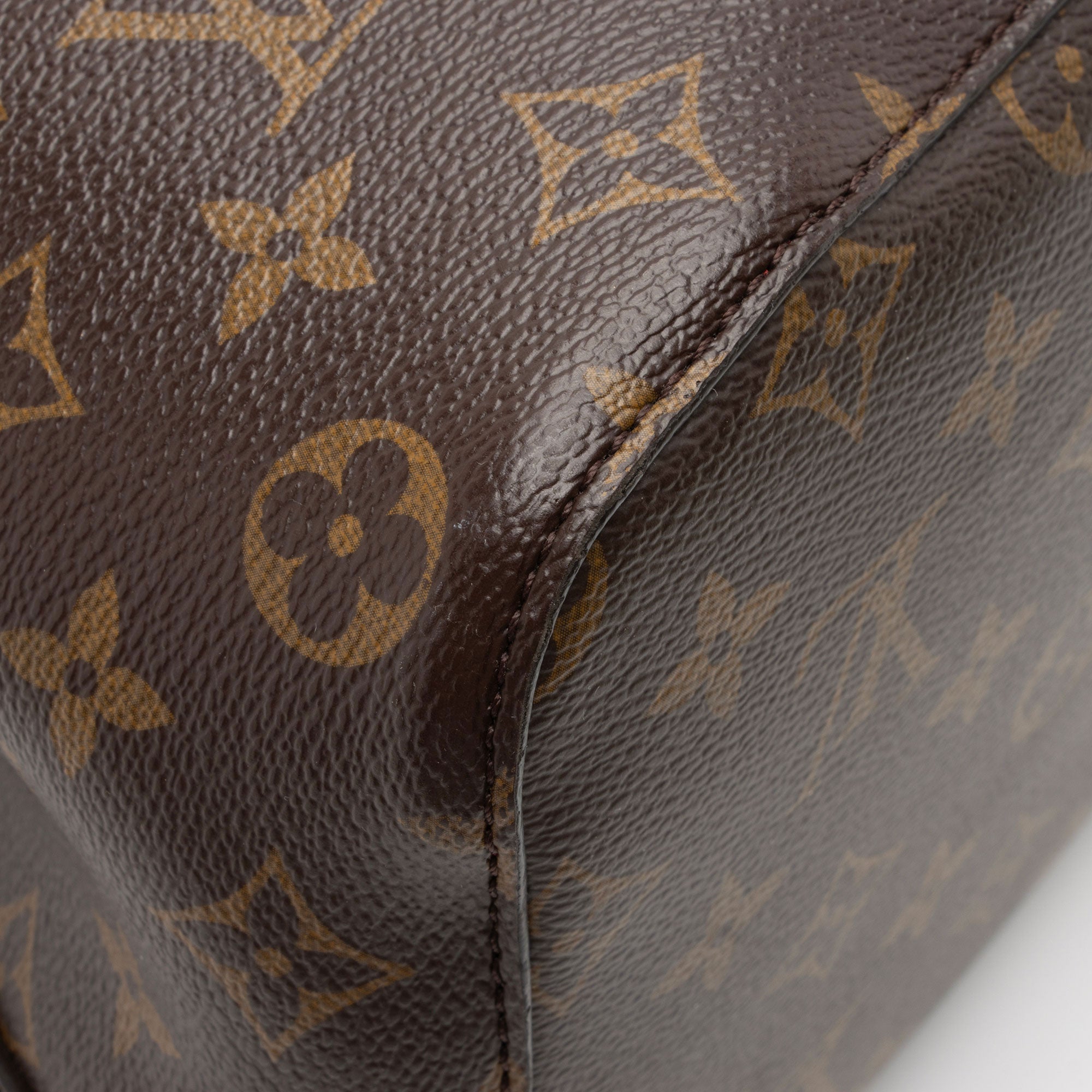 Louis Vuitton Monogram Canvas Neonoe MM Shoulder Bag (SHF-5loHtT)