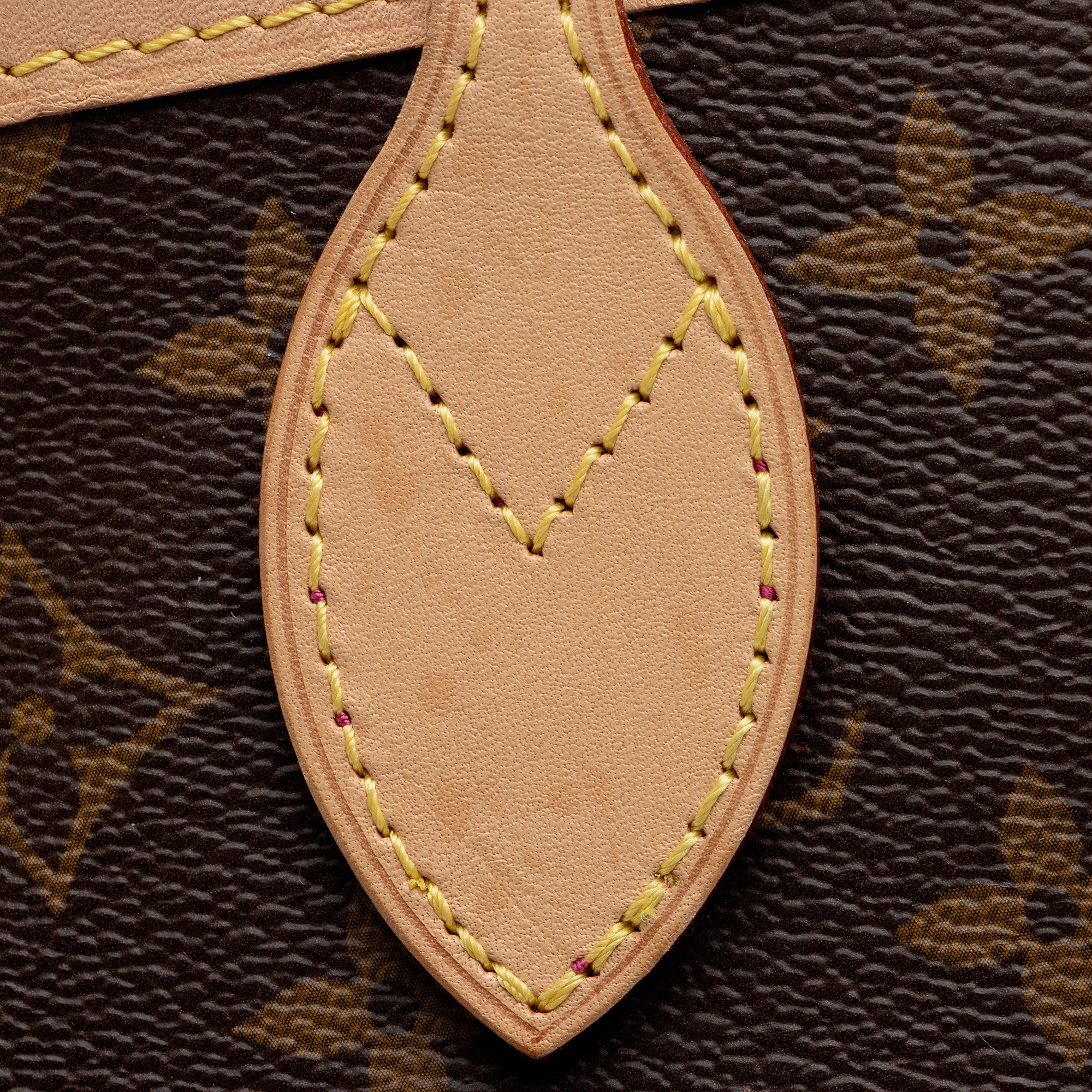 Louis Vuitton Monogram Canvas Neverfull GM Tote (SHF-xeDmYi)