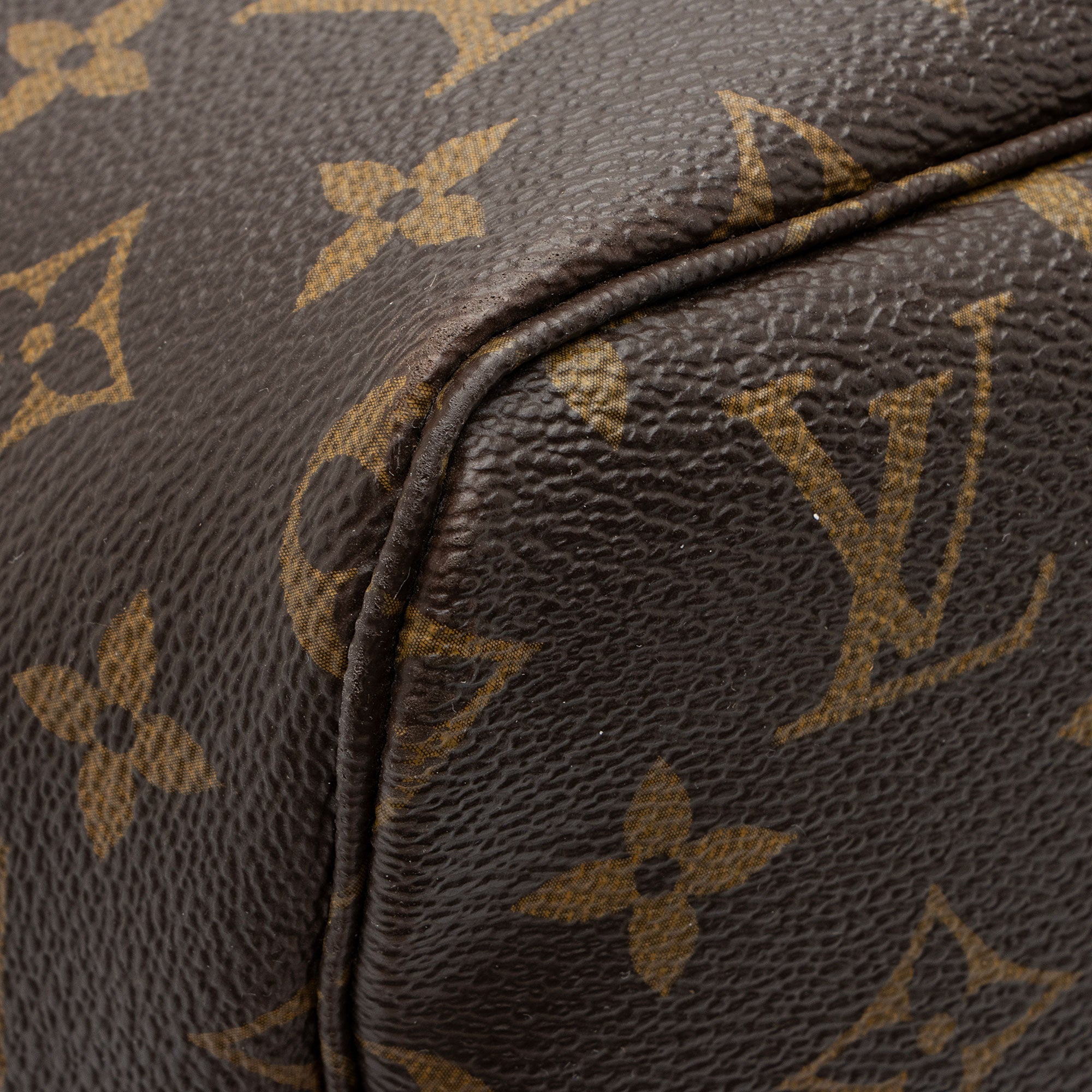 Louis Vuitton Monogram Canvas Neverfull GM Tote (SHF-JXI3Rz)